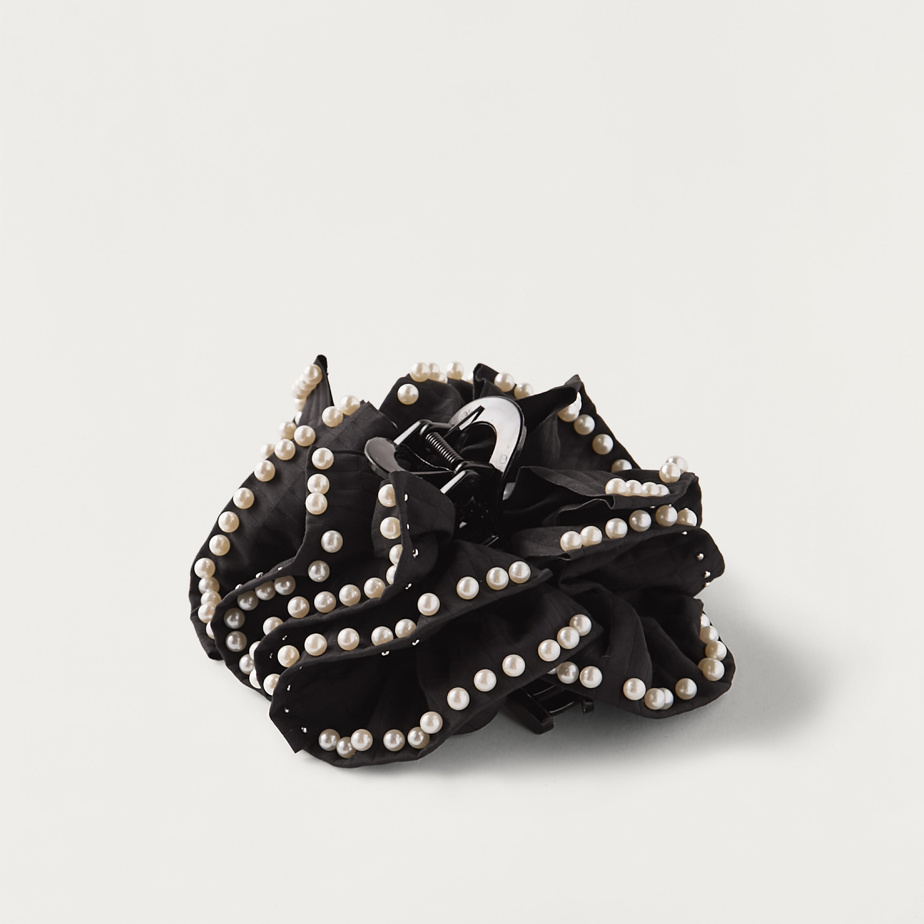 مشبك شعر زهري مزين باللؤلؤ-women-hairaccessories-clamps-image-1
