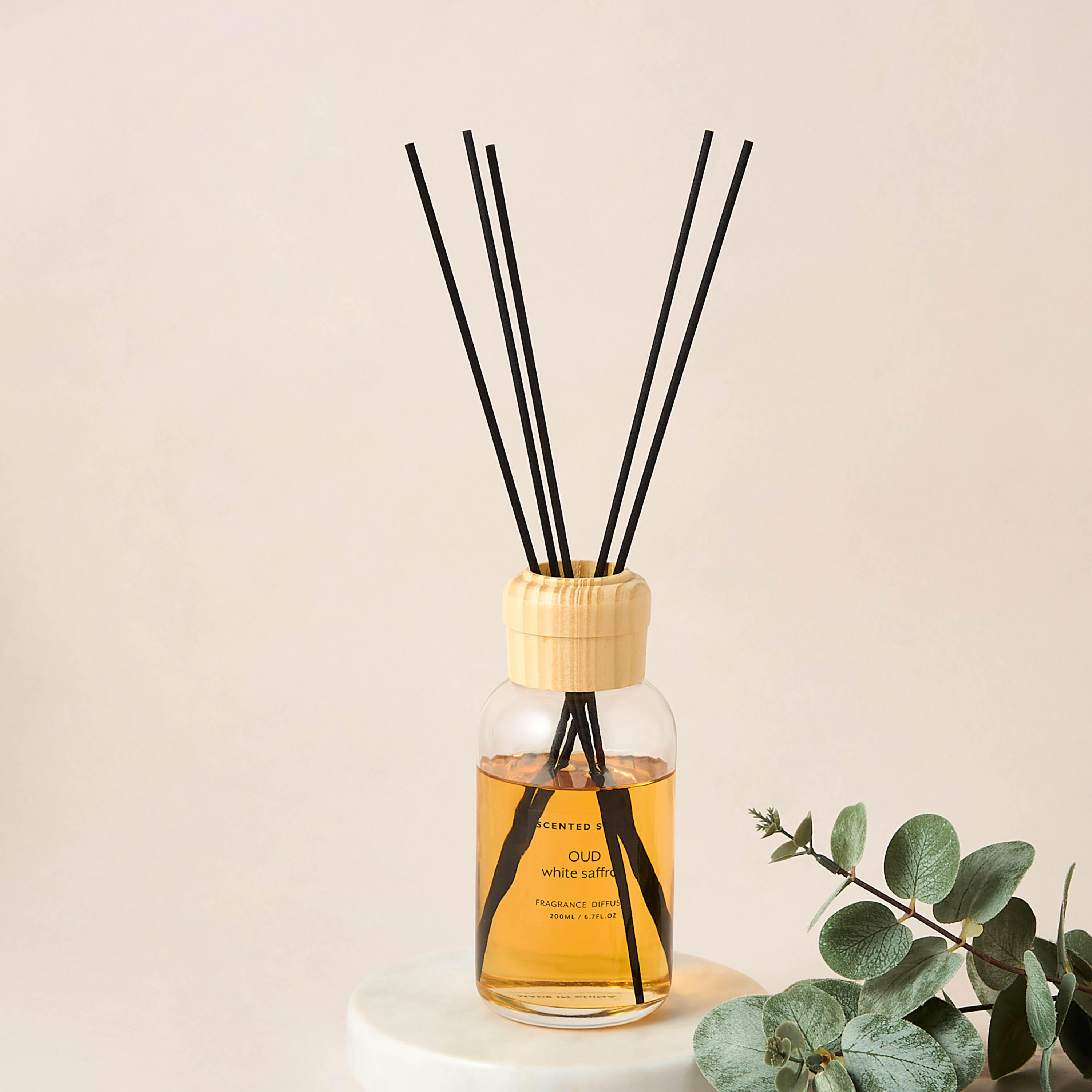 Scented Space Oud White Saffron Reed Diffuser - 200 ml-household-homefragrance-reeddiffusers-image-1