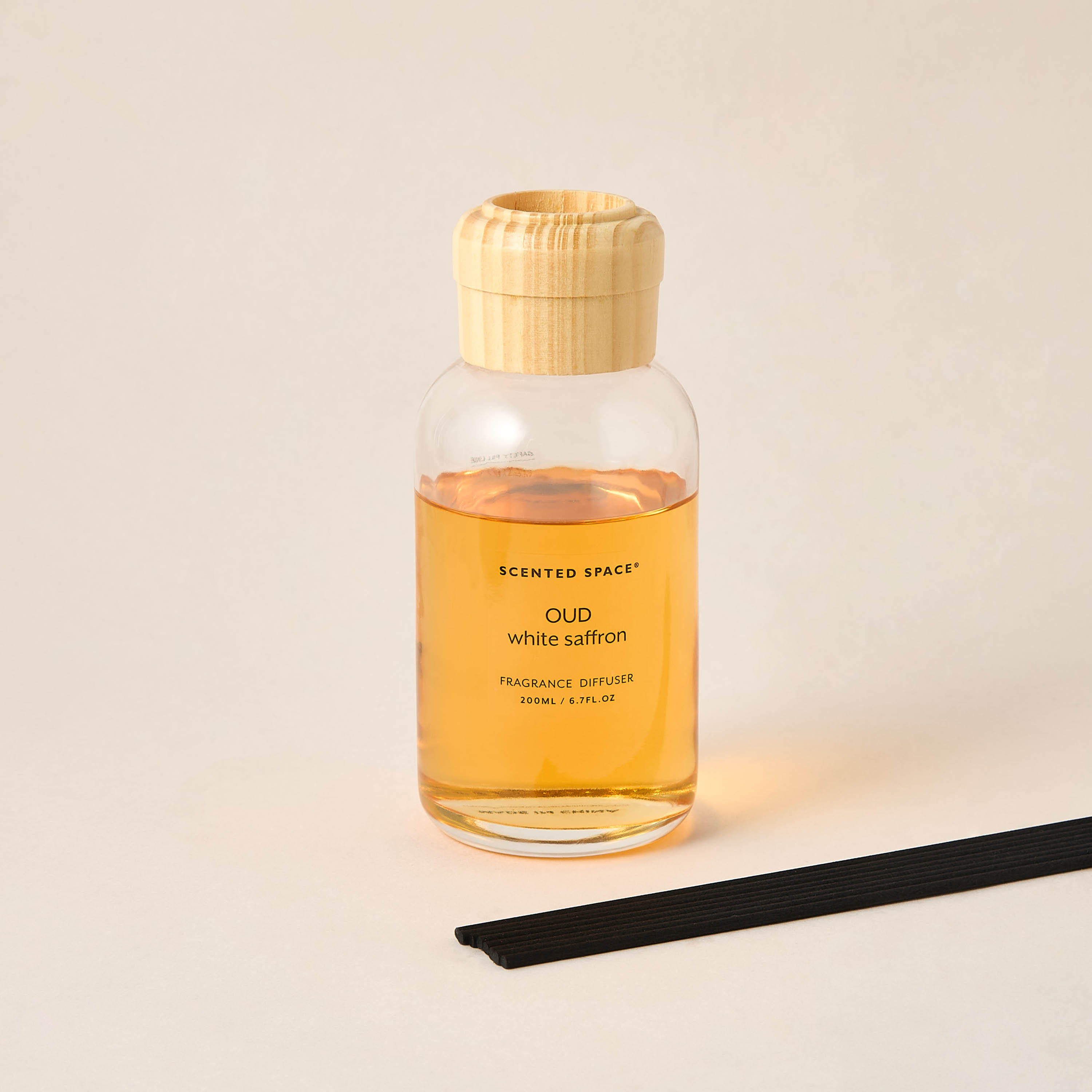 Scented Space Oud White Saffron Reed Diffuser - 200 ml-household-homefragrance-reeddiffusers-image-2