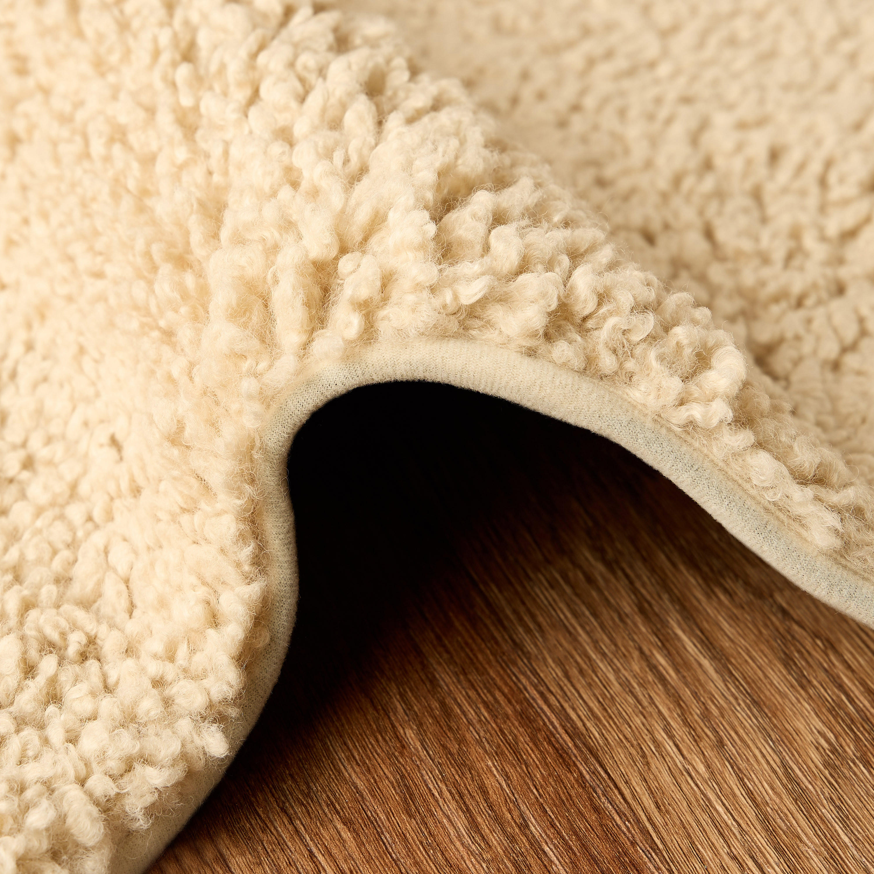 Cozy Anti-Slip Rug - 90x150 cms-household-rugsandcarpets-rugs-image-4