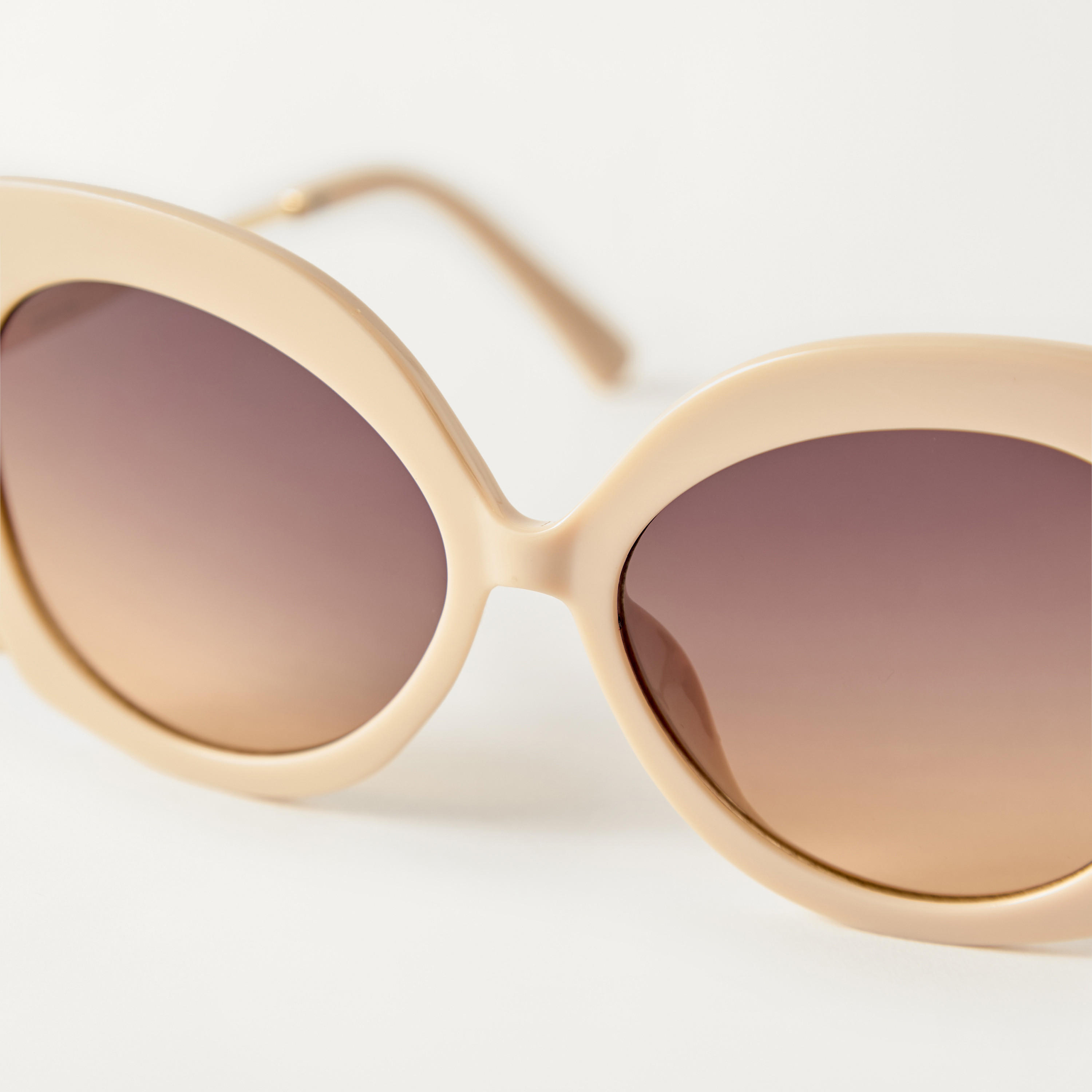 نظارة شمسية بيضاوية بعدسات ملونة وإطار كامل من ميستوتس-women-sunglasses-image-2