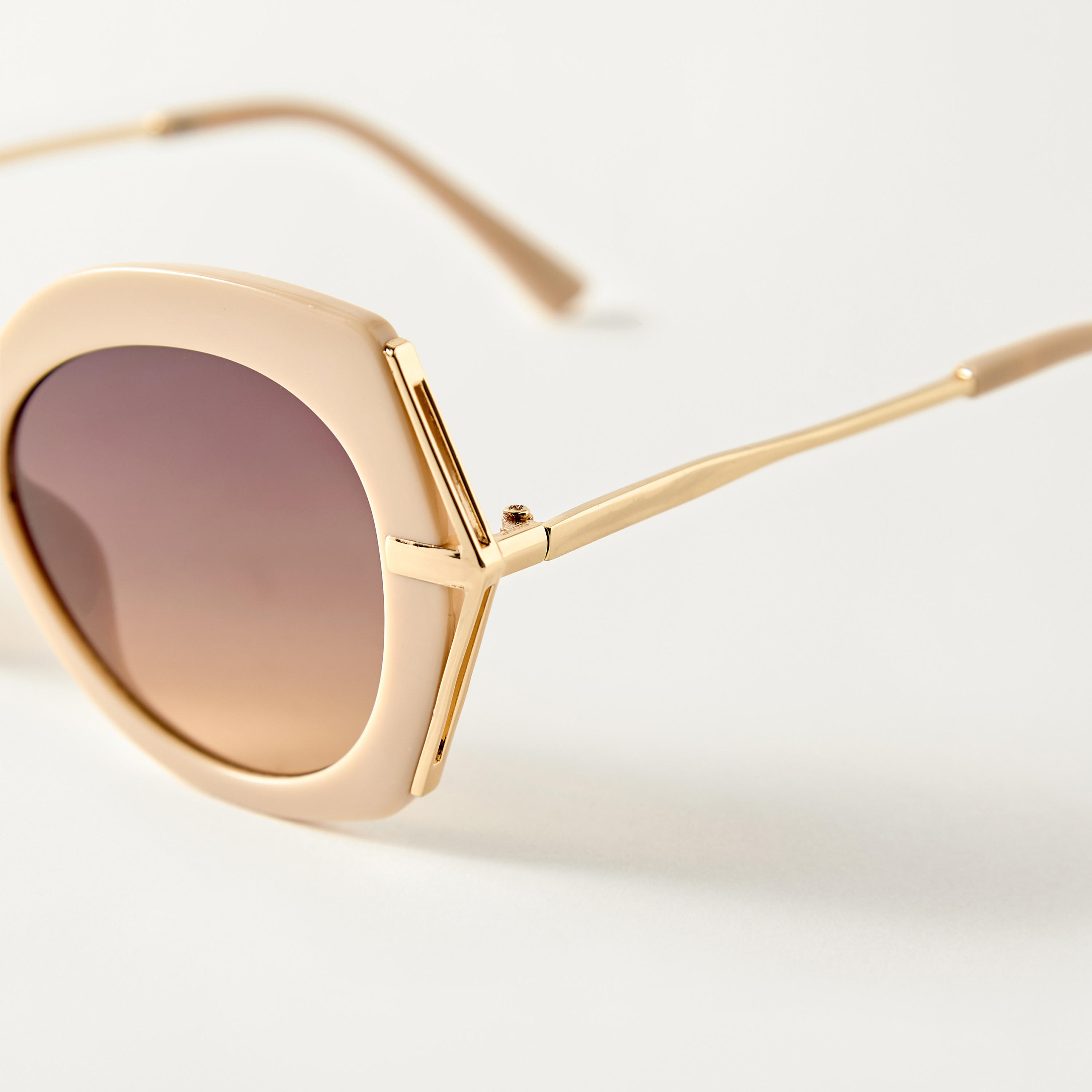 نظارة شمسية بيضاوية بعدسات ملونة وإطار كامل من ميستوتس-women-sunglasses-image-3