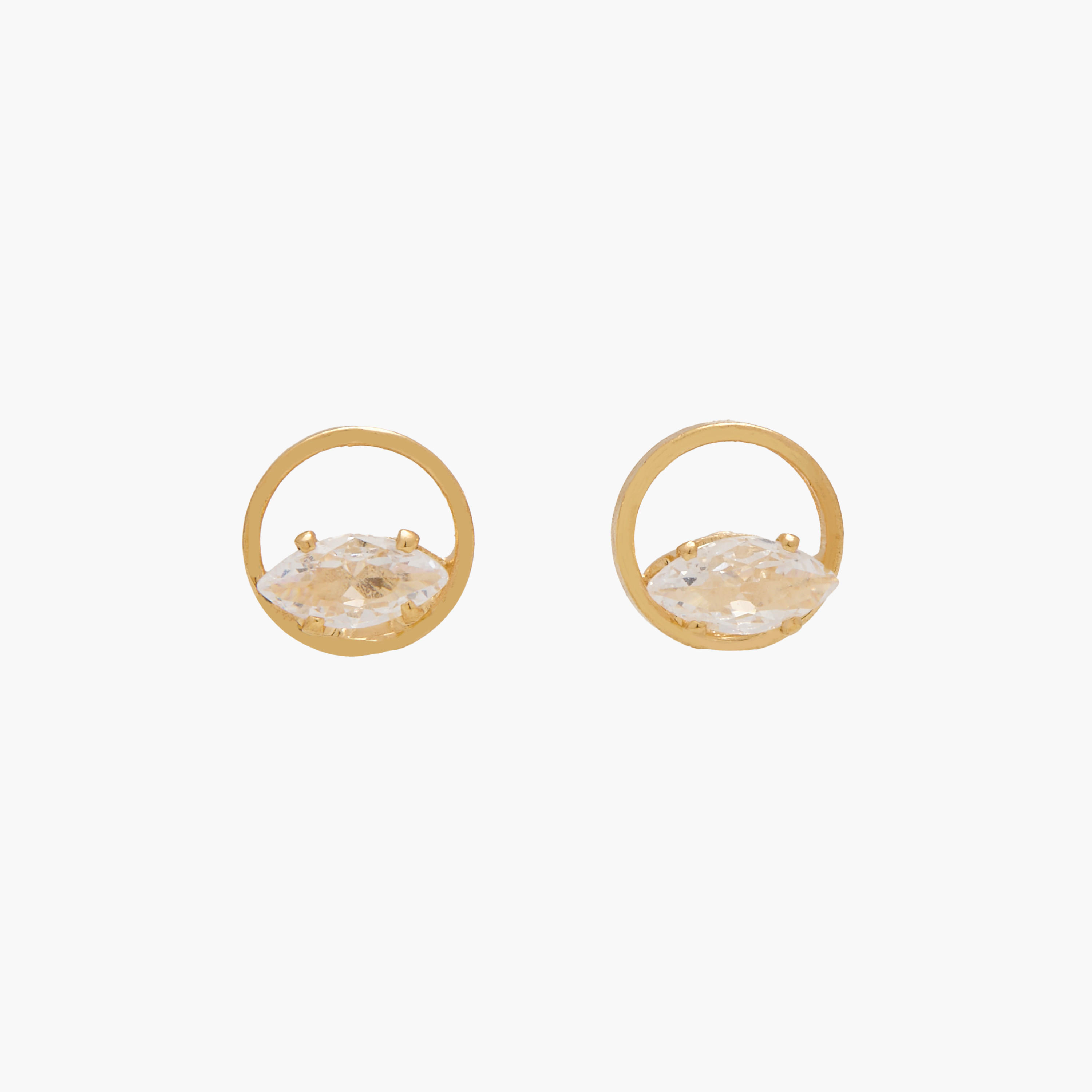 حلقان مزيّنة ومرصعة بمكبس إغلاق خلفي - طقم 3 أزواج-women-watchesandjewellery-jewellery-earrings-image-3