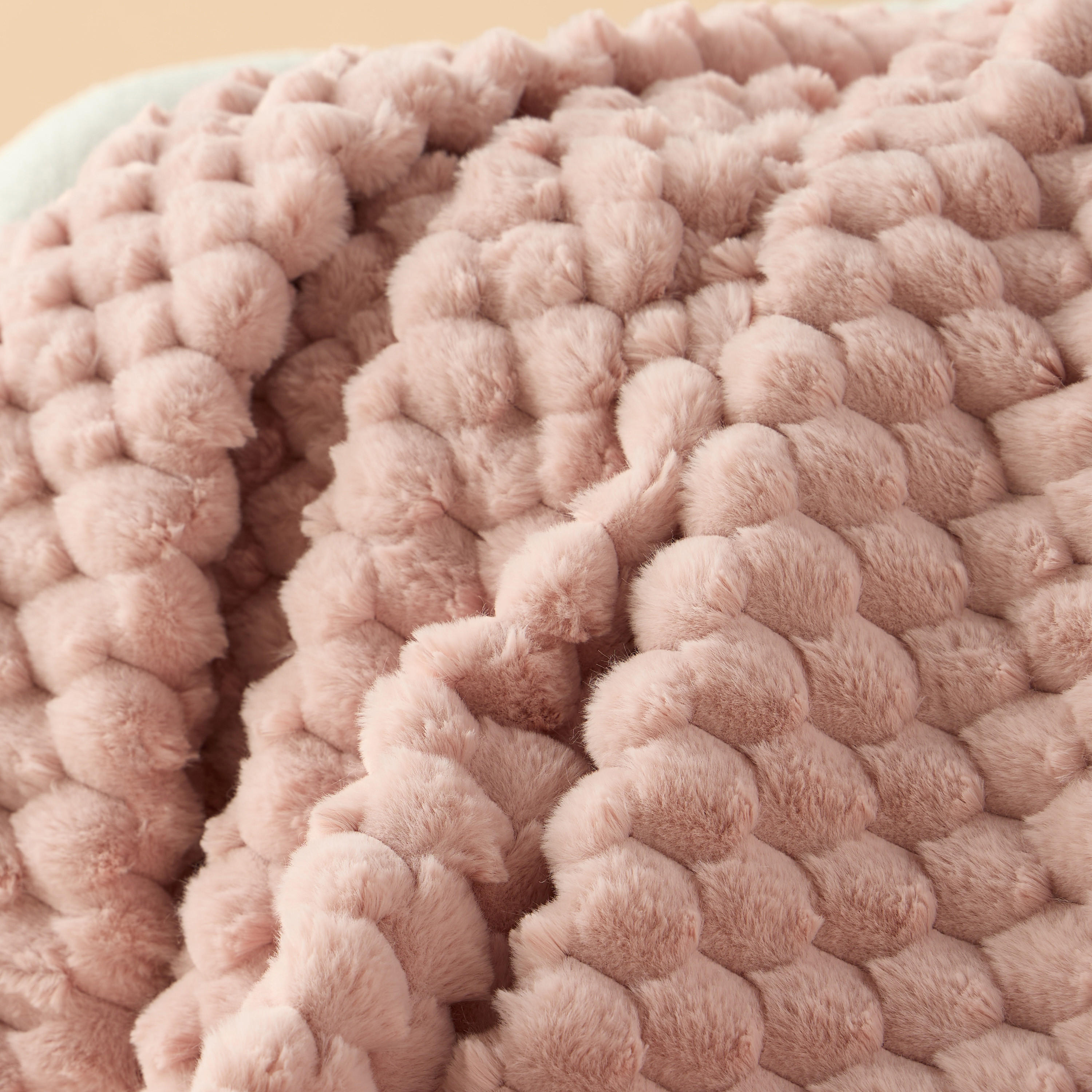 Honeycomb Textured Fur Throw - 127x152 cms-household-cushionsandthrows-throwsandblankets-throws-image-2