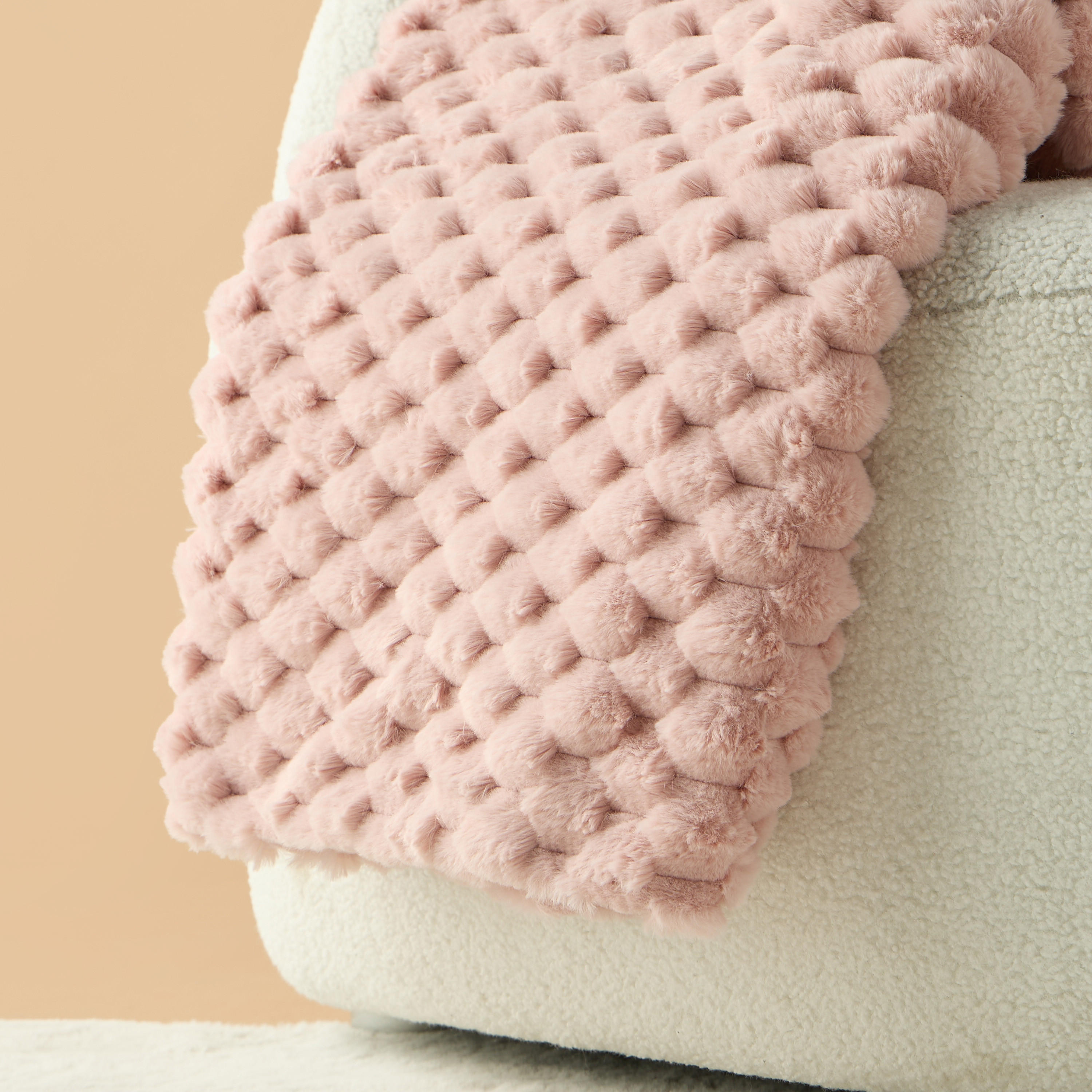 Honeycomb Textured Fur Throw - 127x152 cms-household-cushionsandthrows-throwsandblankets-throws-image-3