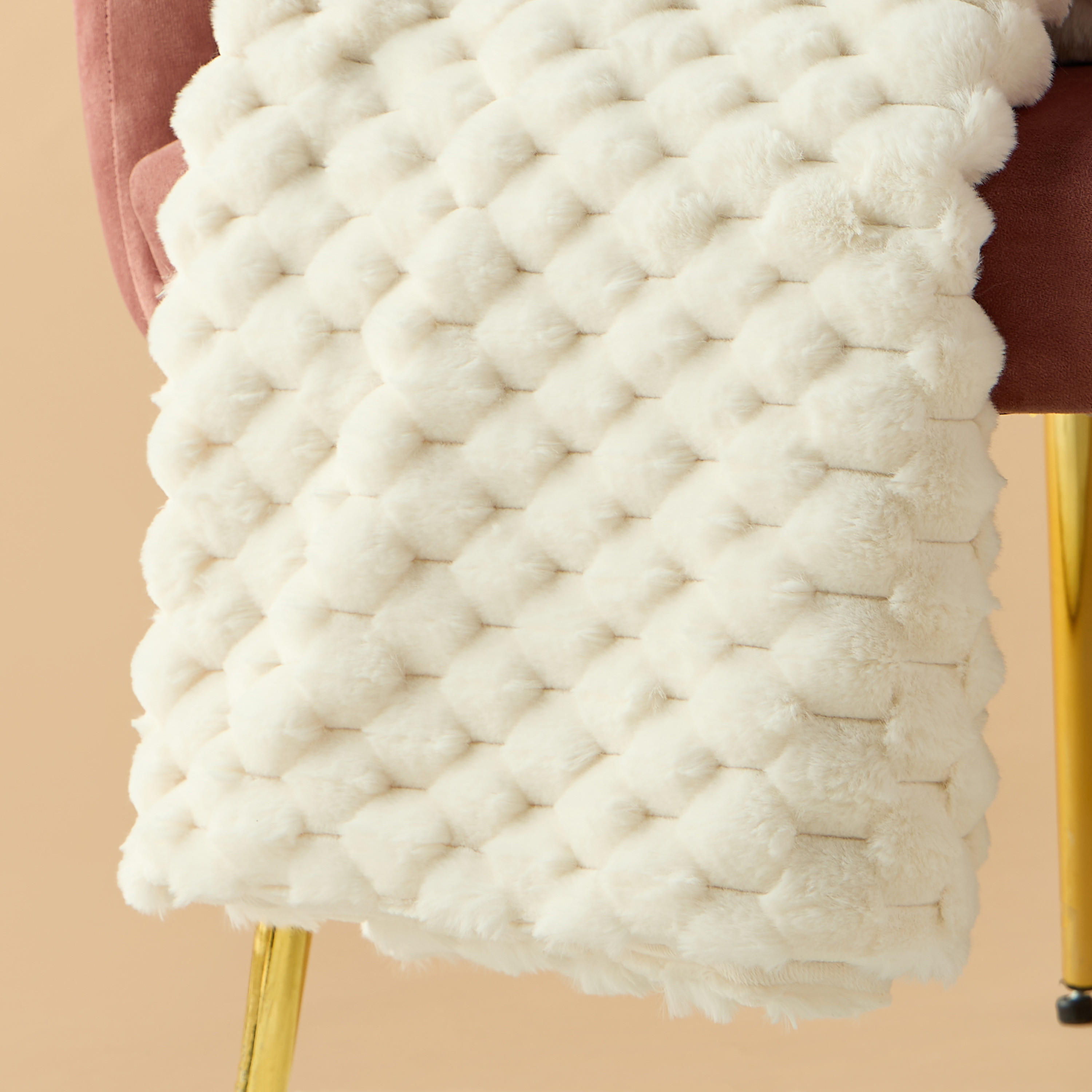 Honeycomb Textured Fur Throw - 127x152 cms-household-cushionsandthrows-throwsandblankets-throws-image-3