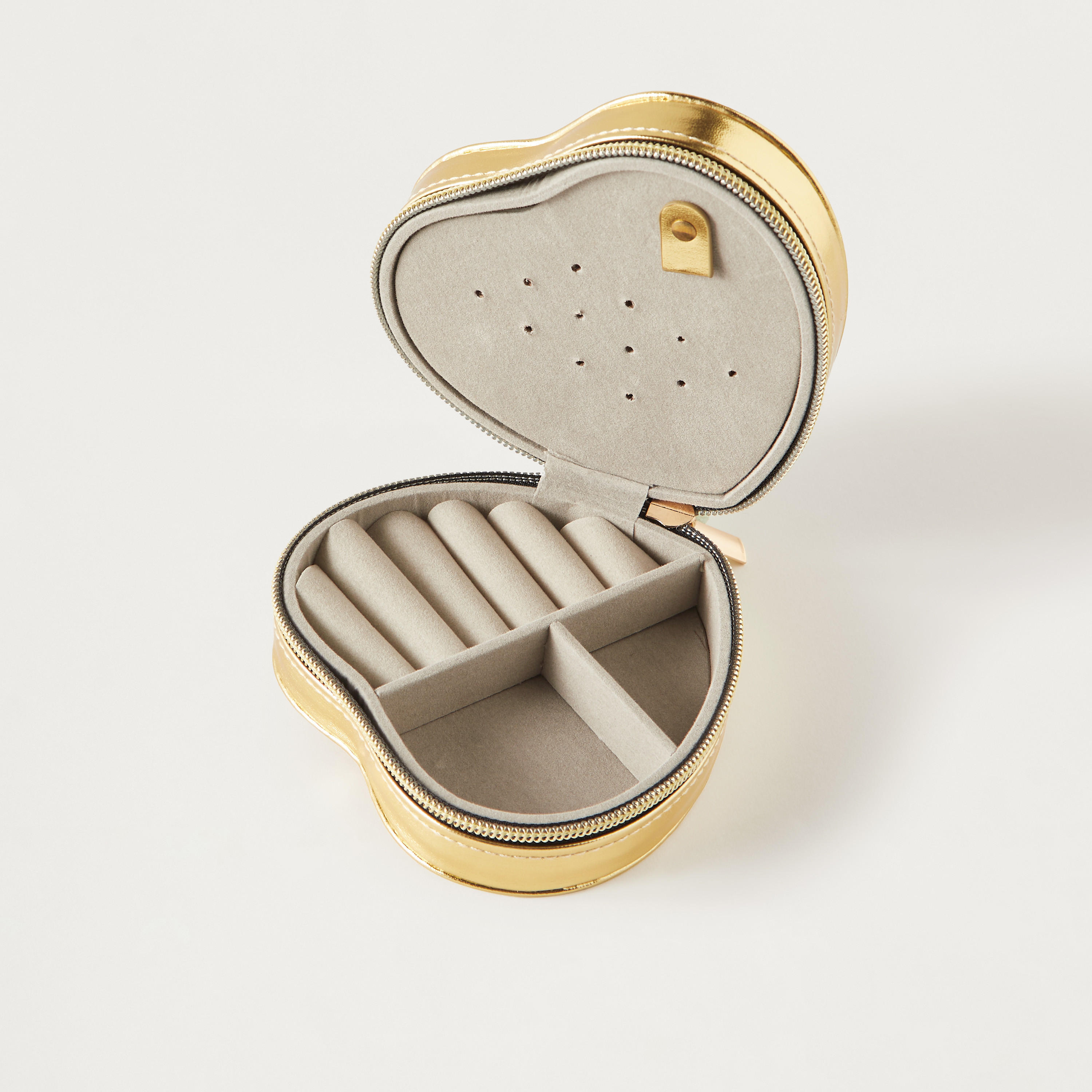 Syloon Heart Shaped 3-Compartment Jewellery Organiser Box - 12x11x5 cms-women-watchesandjewellery-jewellery-storage-image-3