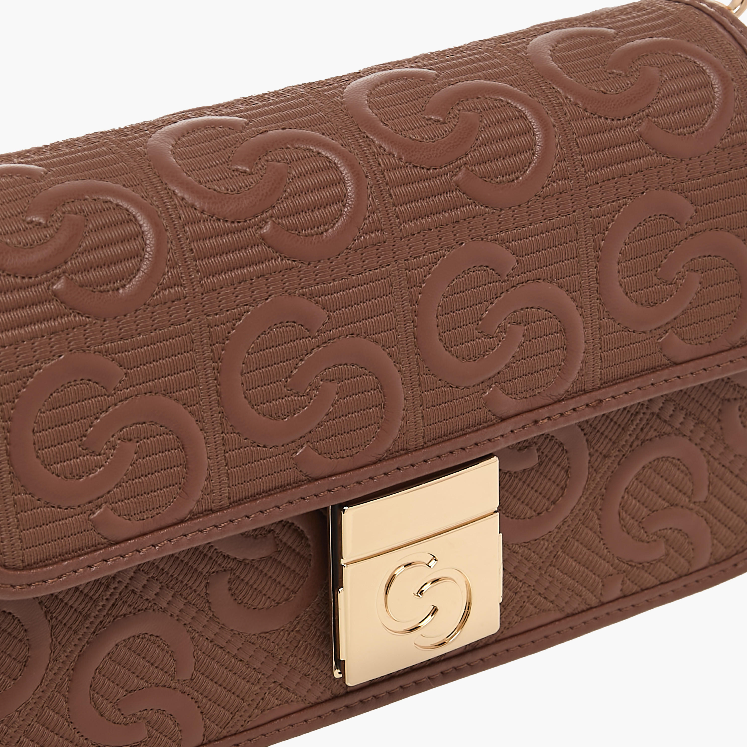 شنطة كروس بودي بتصميم مونوجرام بارز الملمس مع طية إغلاق من سيليست-women-bagsandwallets-handbags-image-4