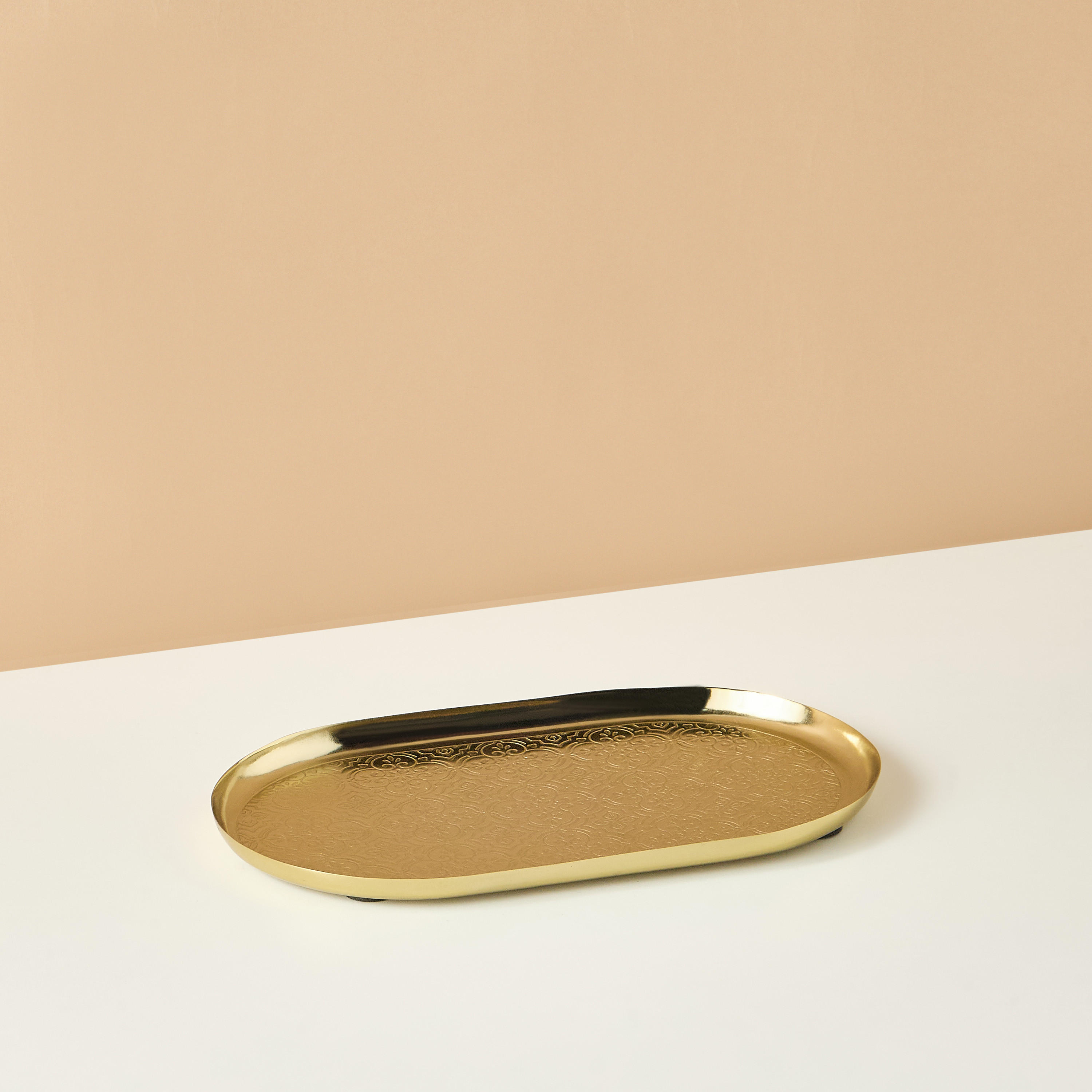 Elevated Textured Oval Tray - 25x16 cms-household-dining-serveware-servingtrays-image-3