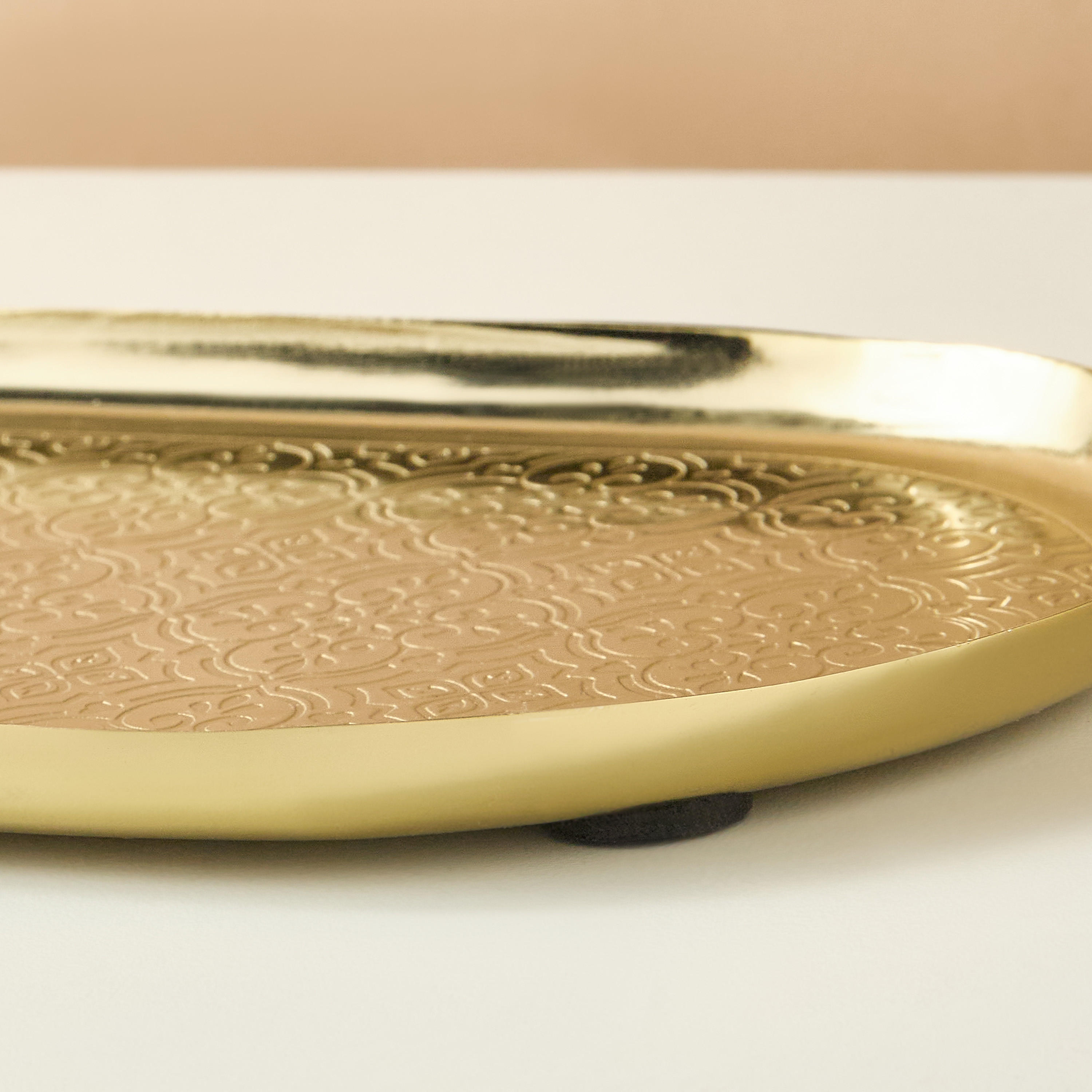 Elevated Textured Oval Tray - 25x16 cms-household-dining-serveware-servingtrays-image-5