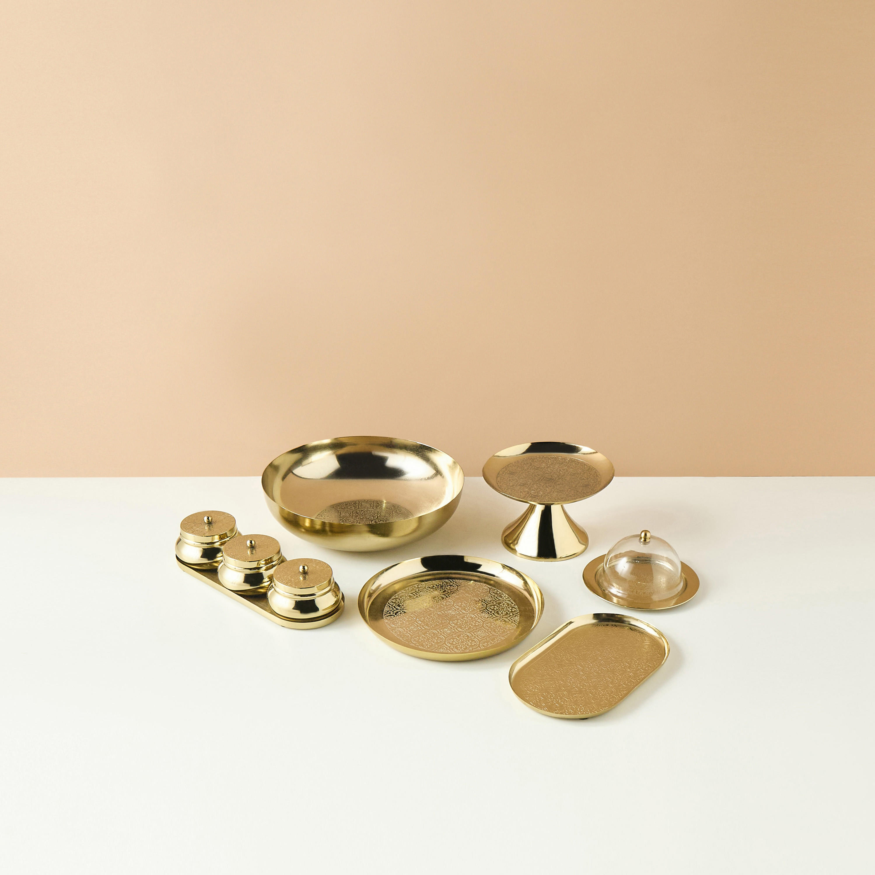 Elevated Textured Oval Tray - 25x16 cms-household-dining-serveware-servingtrays-image-6