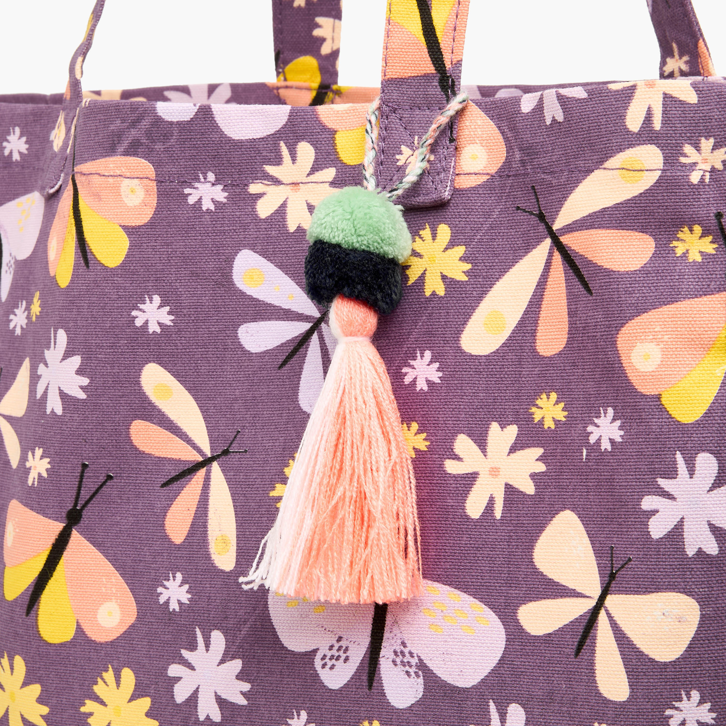 شنطة توتي بمقابض مزدوجة وشُرّابات وطبعات فراشة-women-bagsandwallets-handbags-image-6