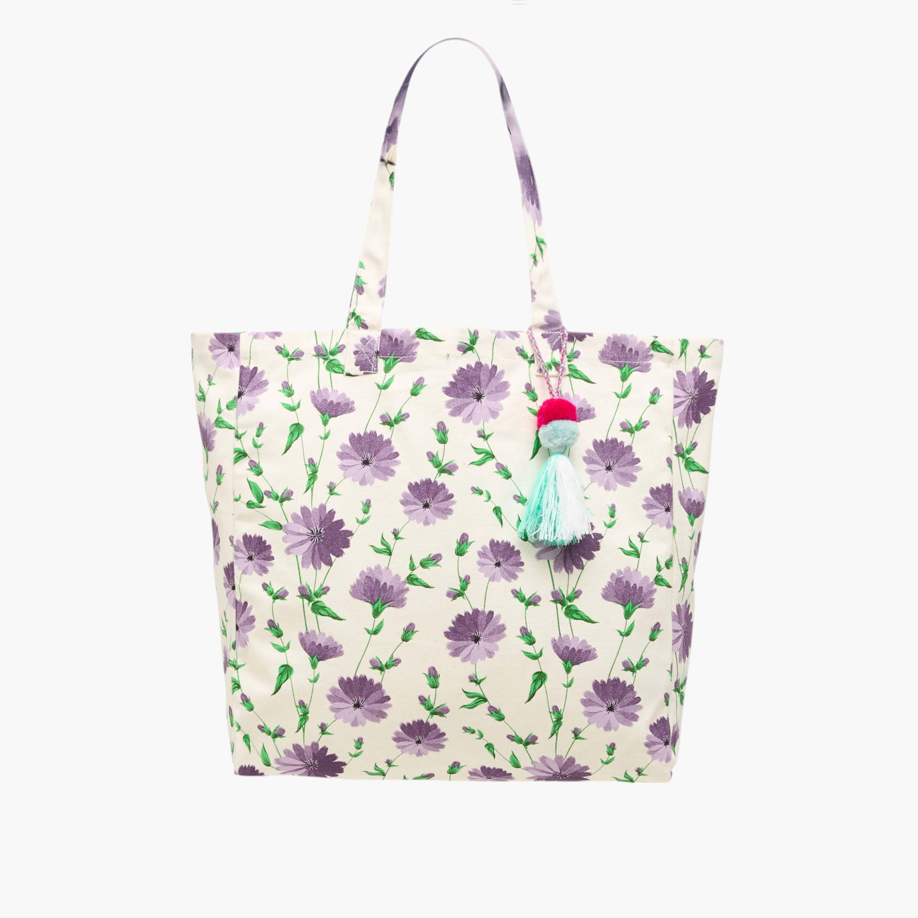 شنطة تسوق بمقابض مزدوجة وشُرّابات وطبعات زهرية-women-bagsandwallets-handbags-image-1