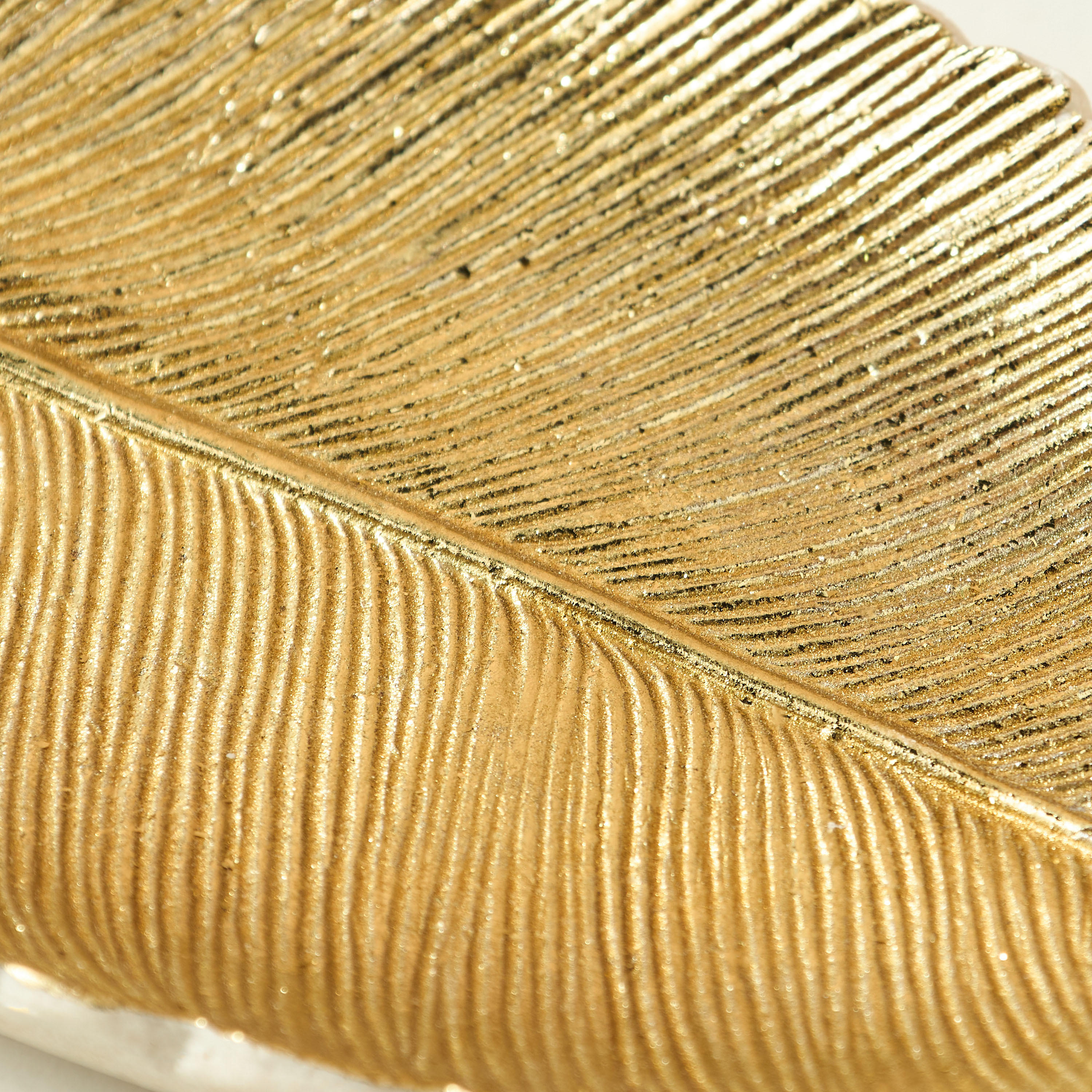 Golden Leaf Embossed Soap Dish-household-bathandlaundry-bathaccessories-soapdishesanddispensers-image-4