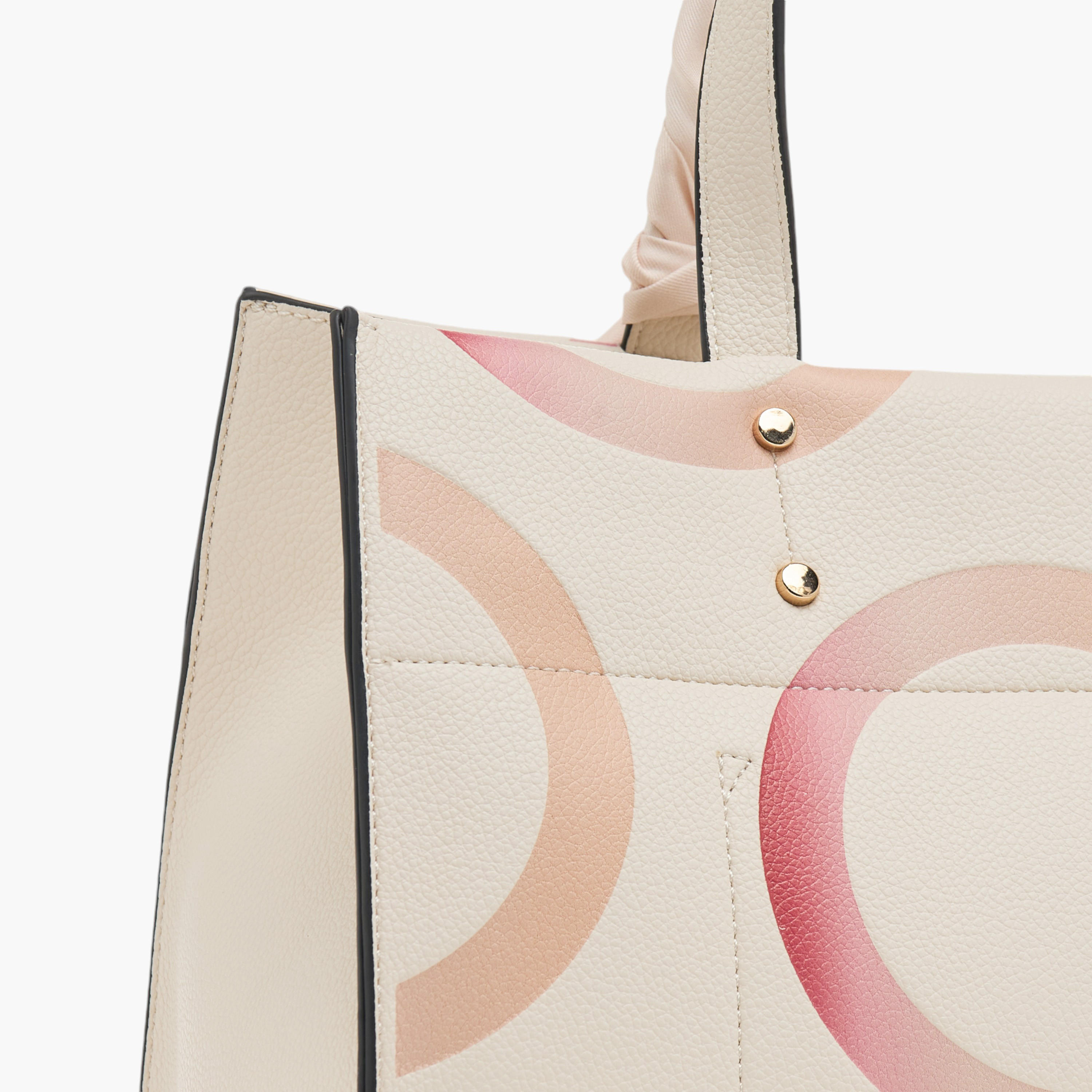 شنطة توتي بحزام قابل للفصل وزر إغلاق كبّاس بتفاصيل مونوجرام من سيليست-women-bagsandwallets-handbags-image-5