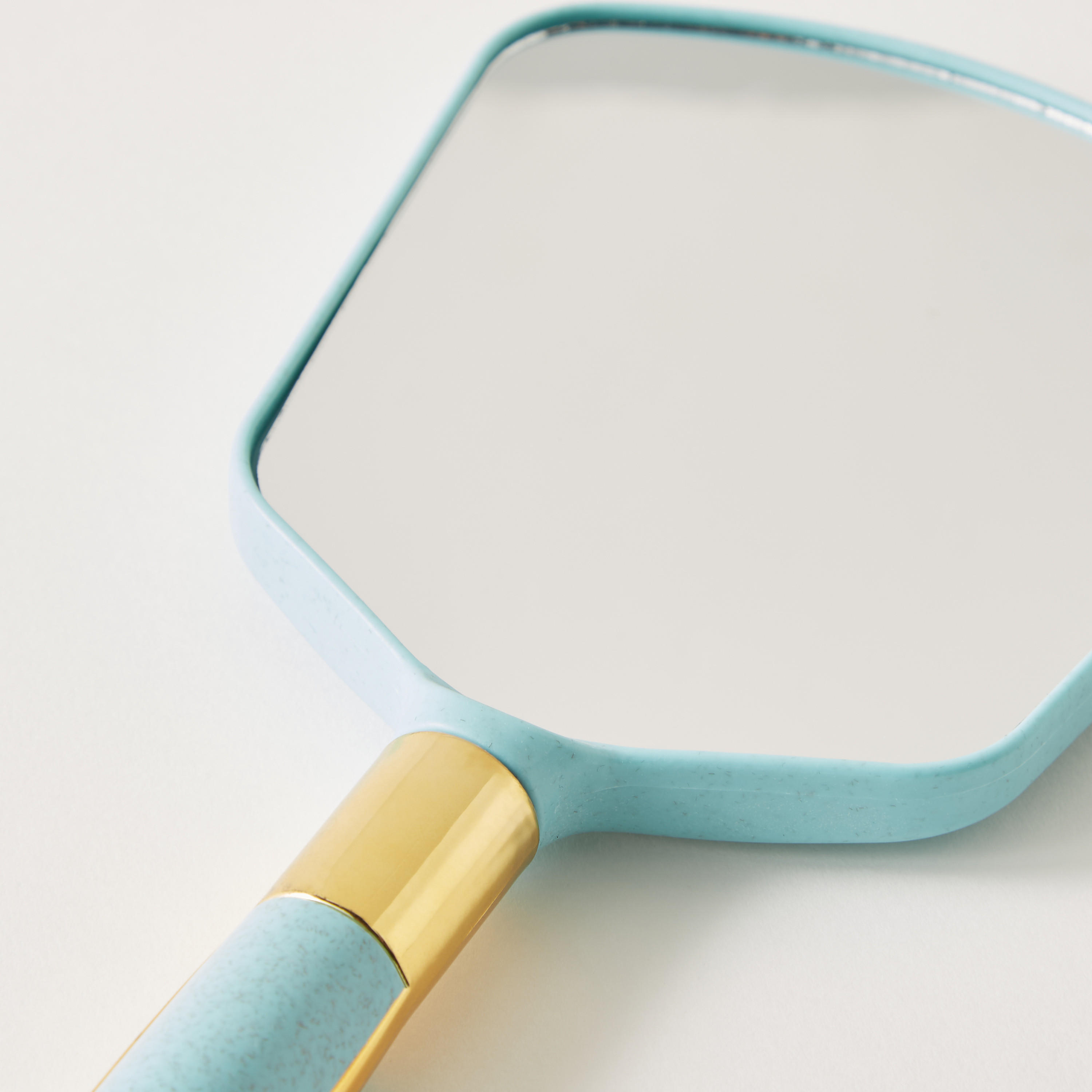 مرآة يدوية من فايندز-beautyandpersonalcare-bathandbody-toolsandaccessories-bathaccessories-image-1