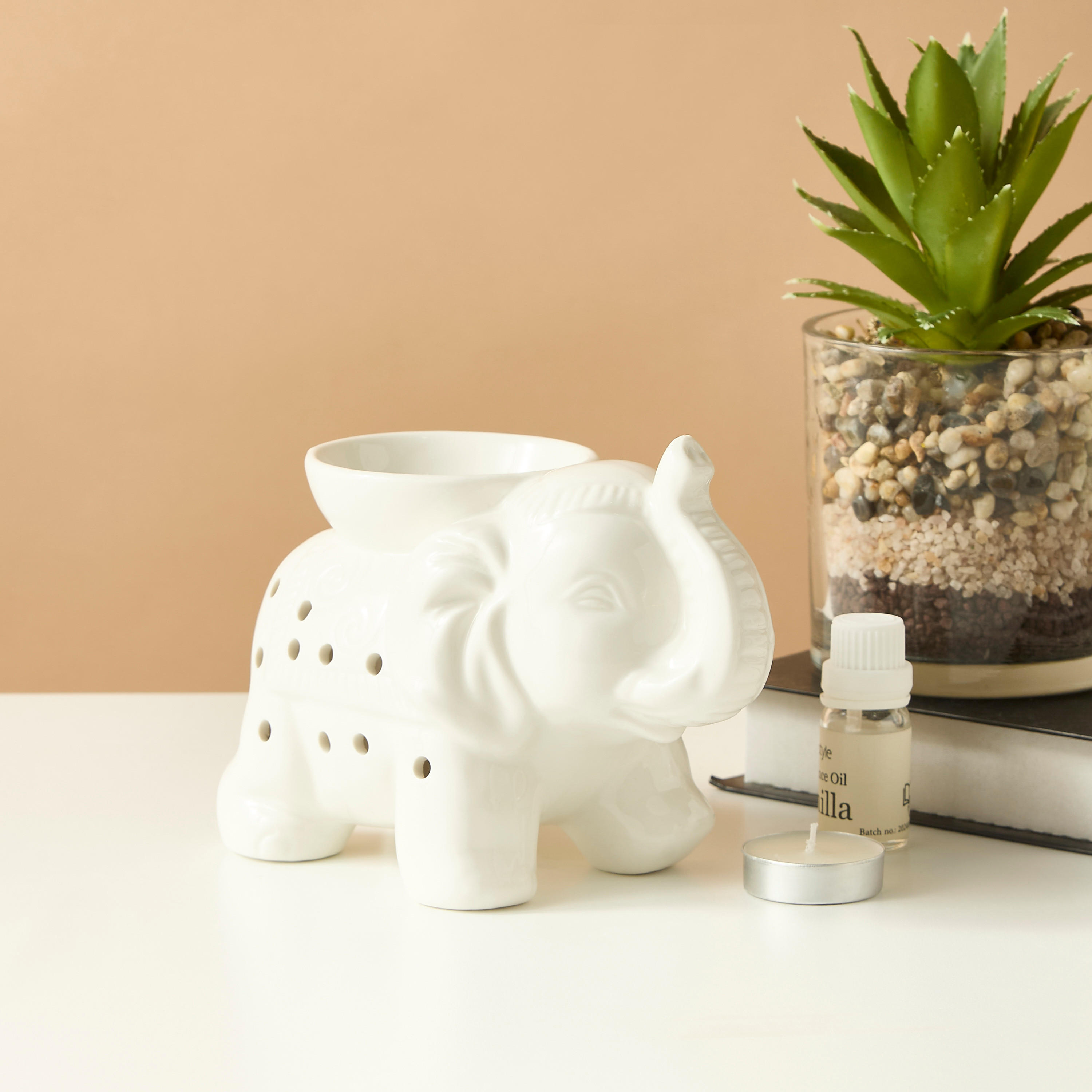 Elephant Textured Ceramic Oil Burner - 17x9x13 cms-household-homefragrance-burners-image-1