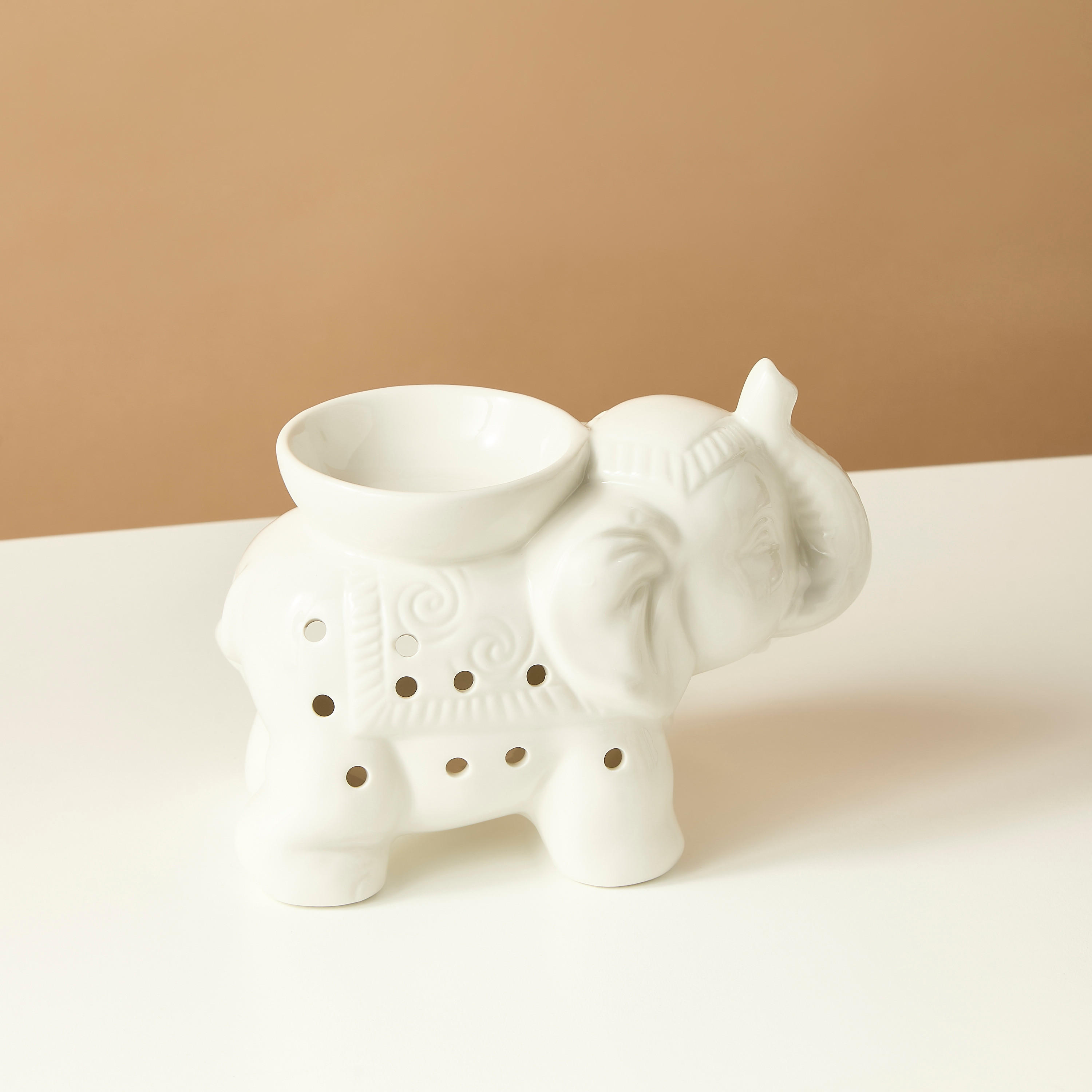 Elephant Textured Ceramic Oil Burner - 17x9x13 cms-household-homefragrance-burners-image-4