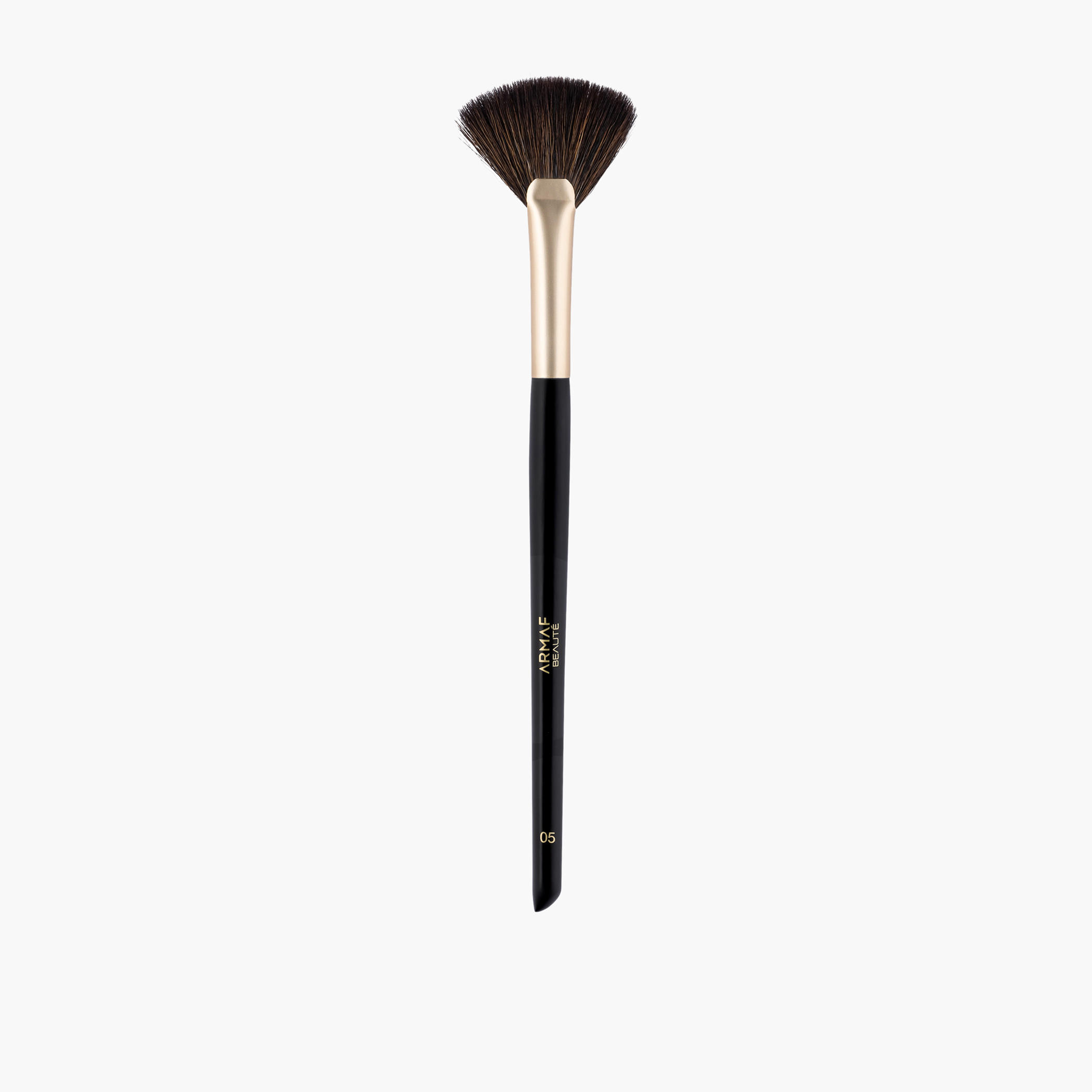 Armaf Beaute Fan Brush-beautyandpersonalcare-makeup-brushesandaccessories-brushes-image-1