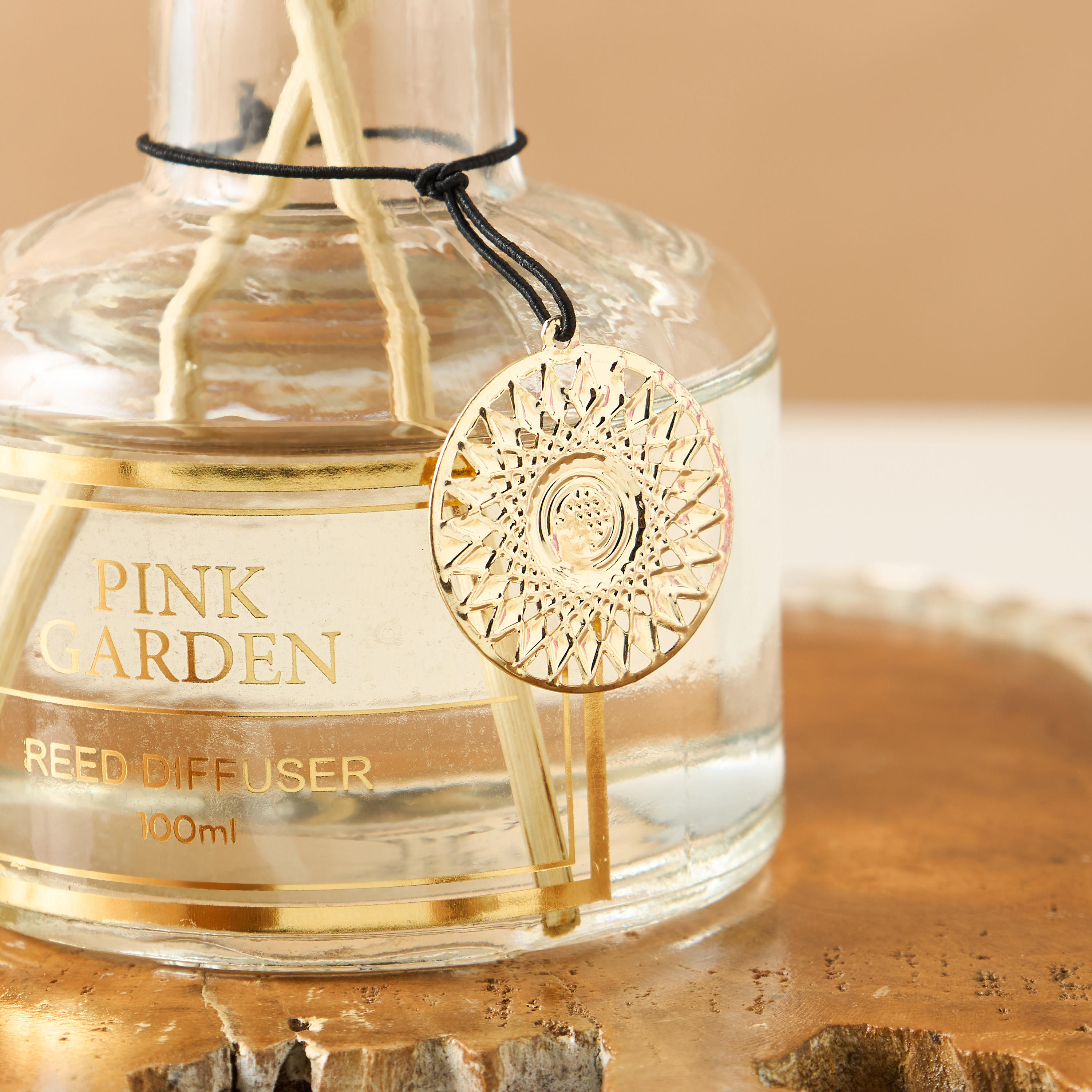 موزع عطور بأعواد بينك جاردن من سينت. د لندن - 100 مل-household-homefragrance-reeddiffusers-image-2