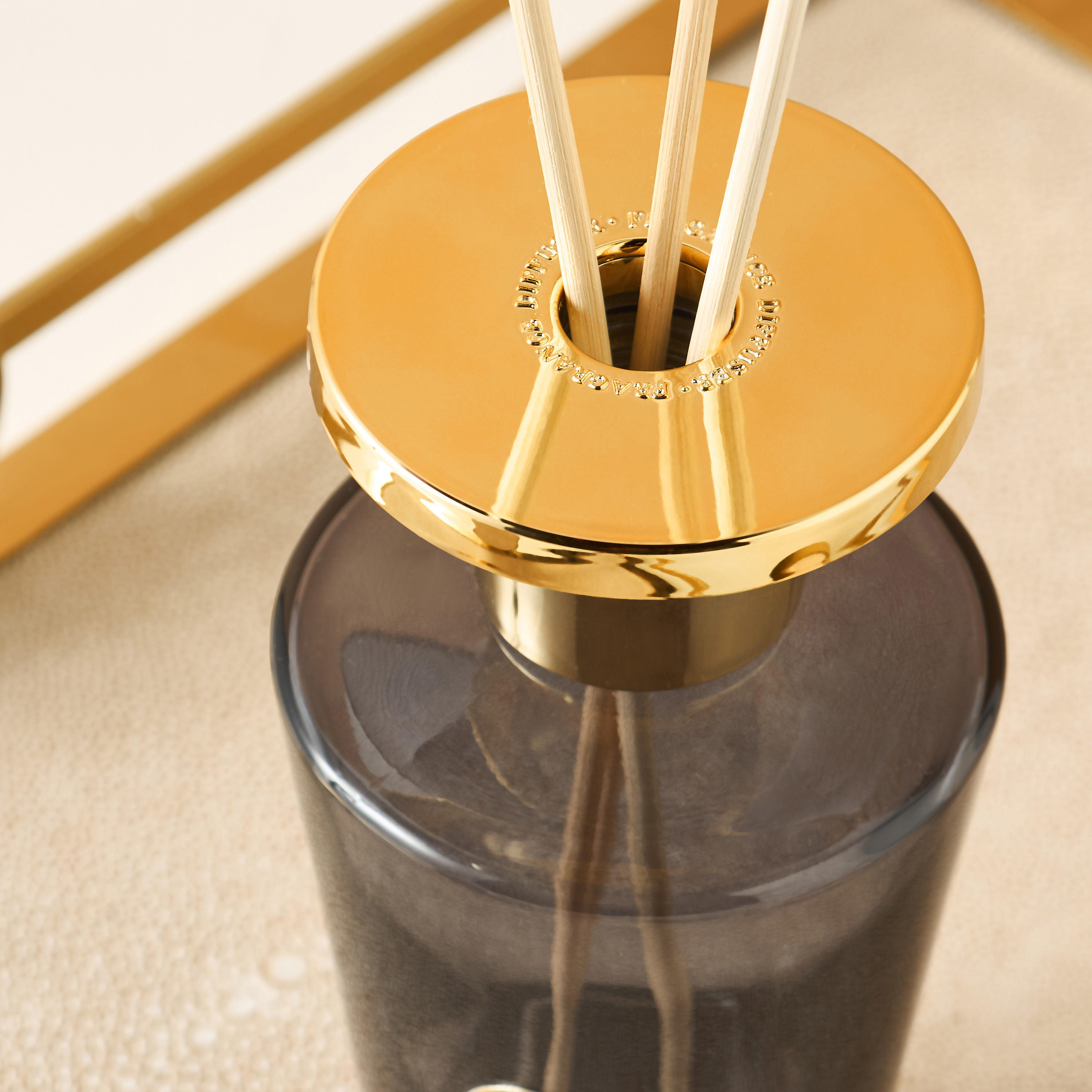 موزع عطور بالأعواد فيلفت لاونج من سنت.د لندن - 300 مل-household-homefragrance-reeddiffusers-image-2