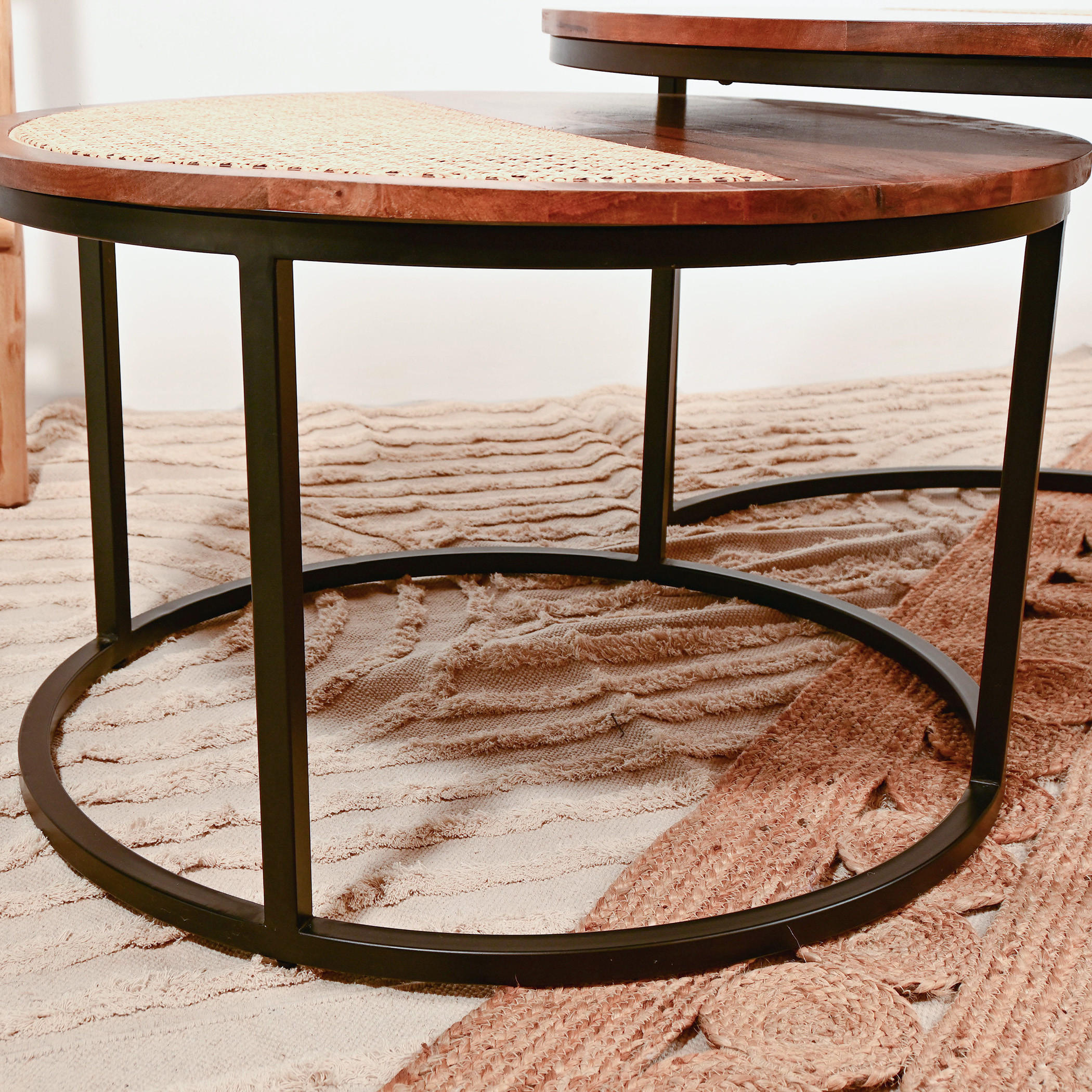 طقم طاولات خشبية متداخلة بتفاصيل روطان قطعتين من هوم كارفينج-furniture-livingroom-nestoftables-image-3