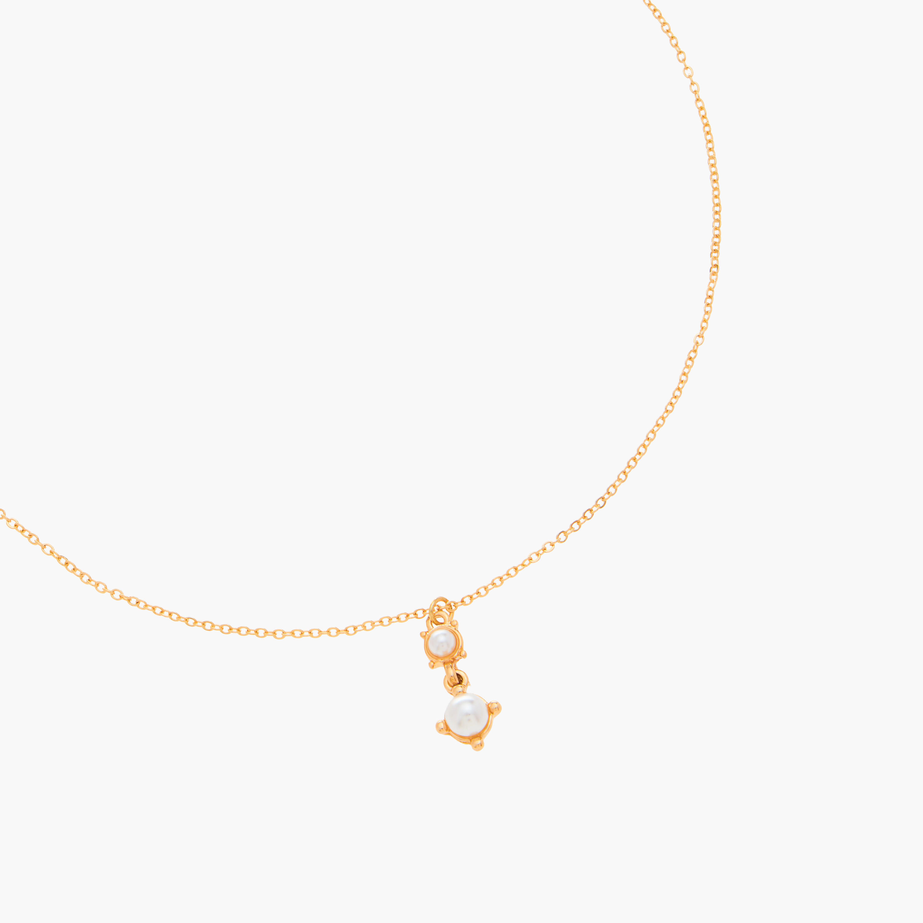 عقد بدلّاية مرصعة مع تفاصيل لؤلؤ ومشبك إغلاق-women-watchesandjewellery-jewellery-necklacesandpendants-image-3