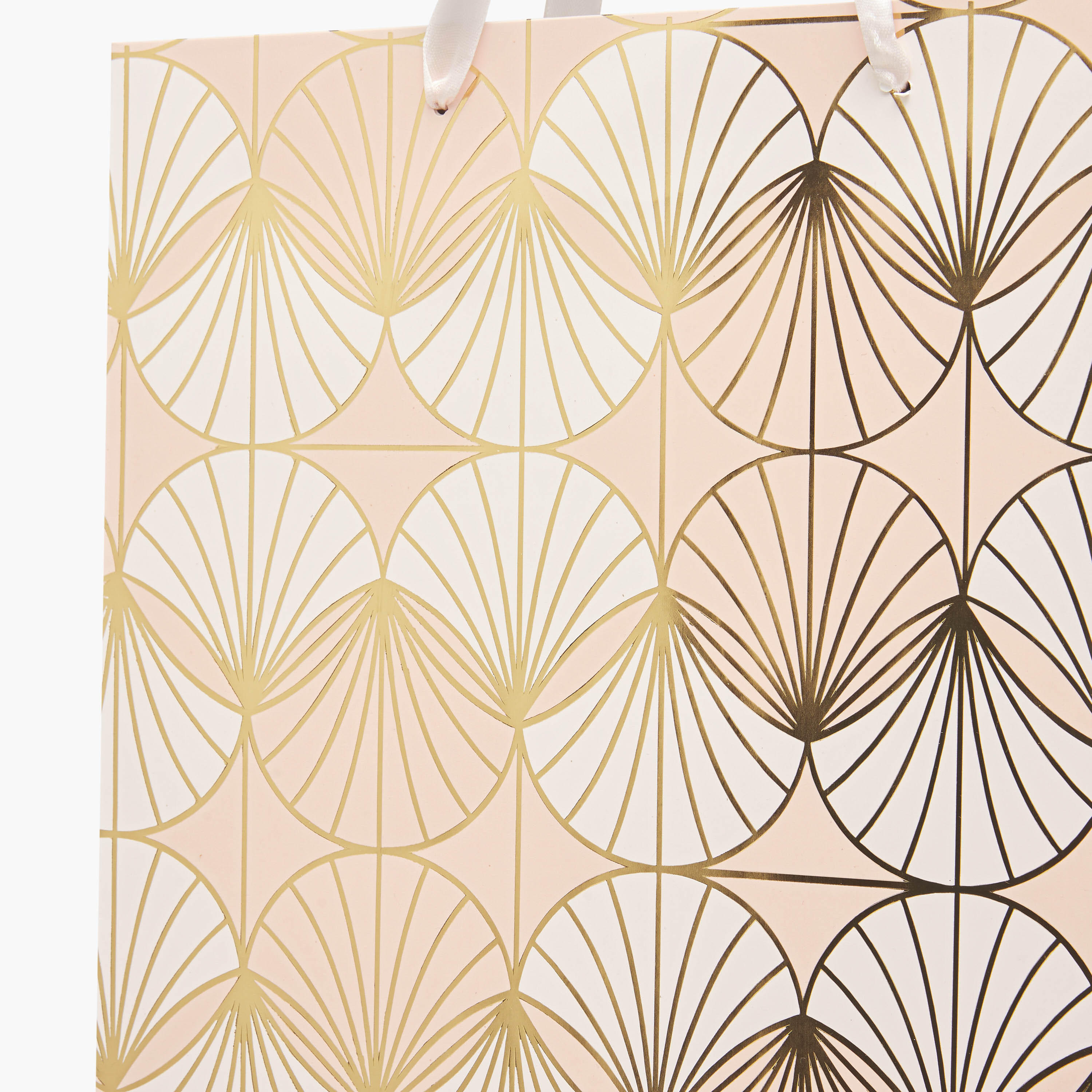 شنطة هدايا ورقية بطبعات - 30x40x12 سم-household-giftingaccessories-giftings-image-3
