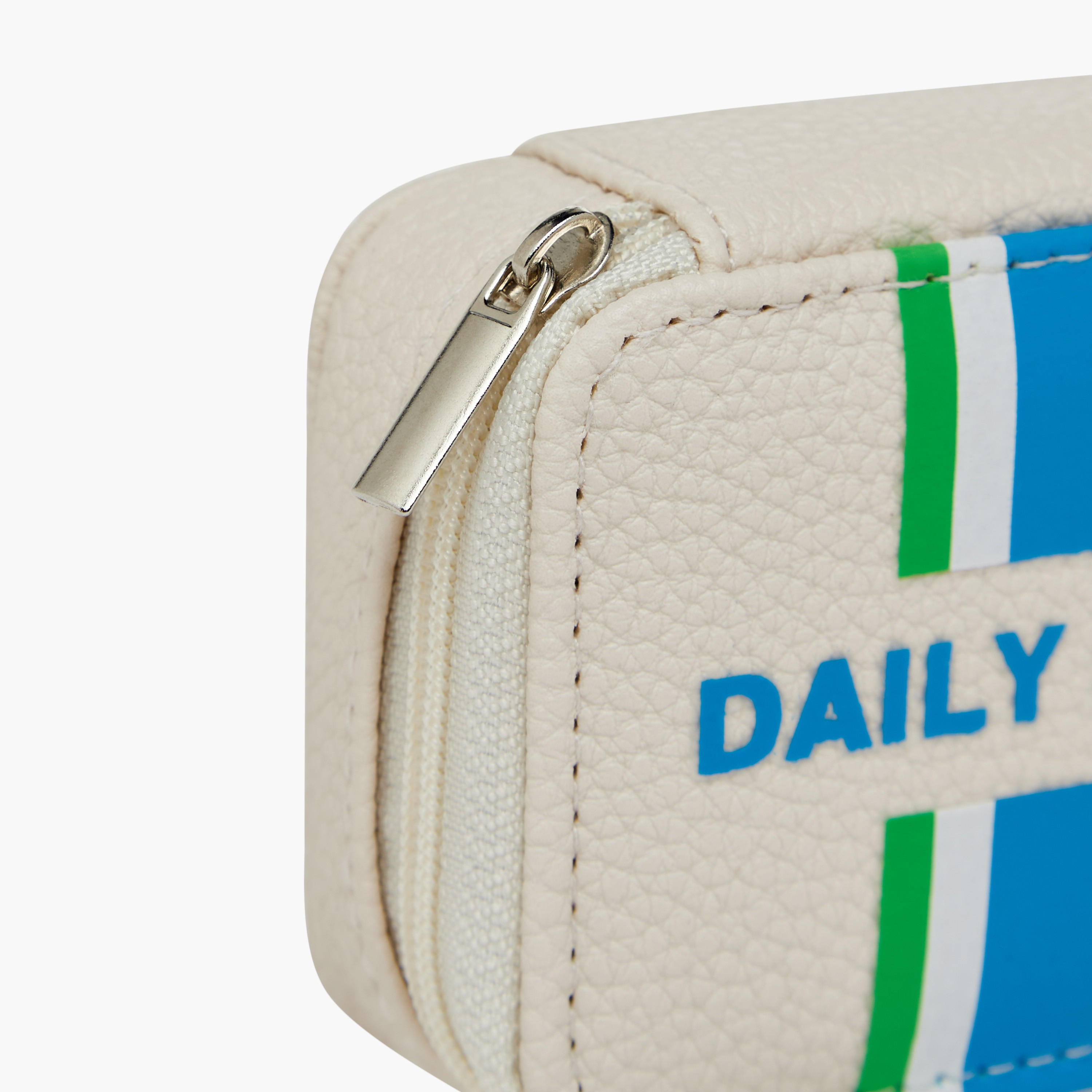 Findz Daily Pill Case with Pouch-travel-accessories-image-6