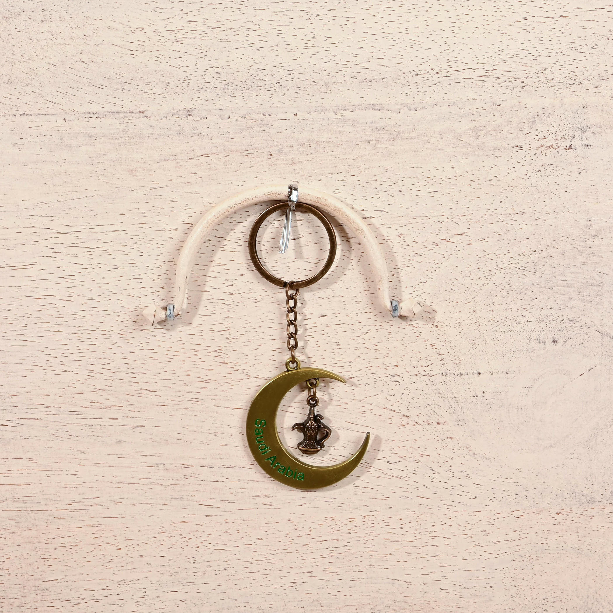 Home Carving Saudi Arabia Embossed Keyring with Dallah Charm-household-decor-decorativeobjectsandsculptures-image-4