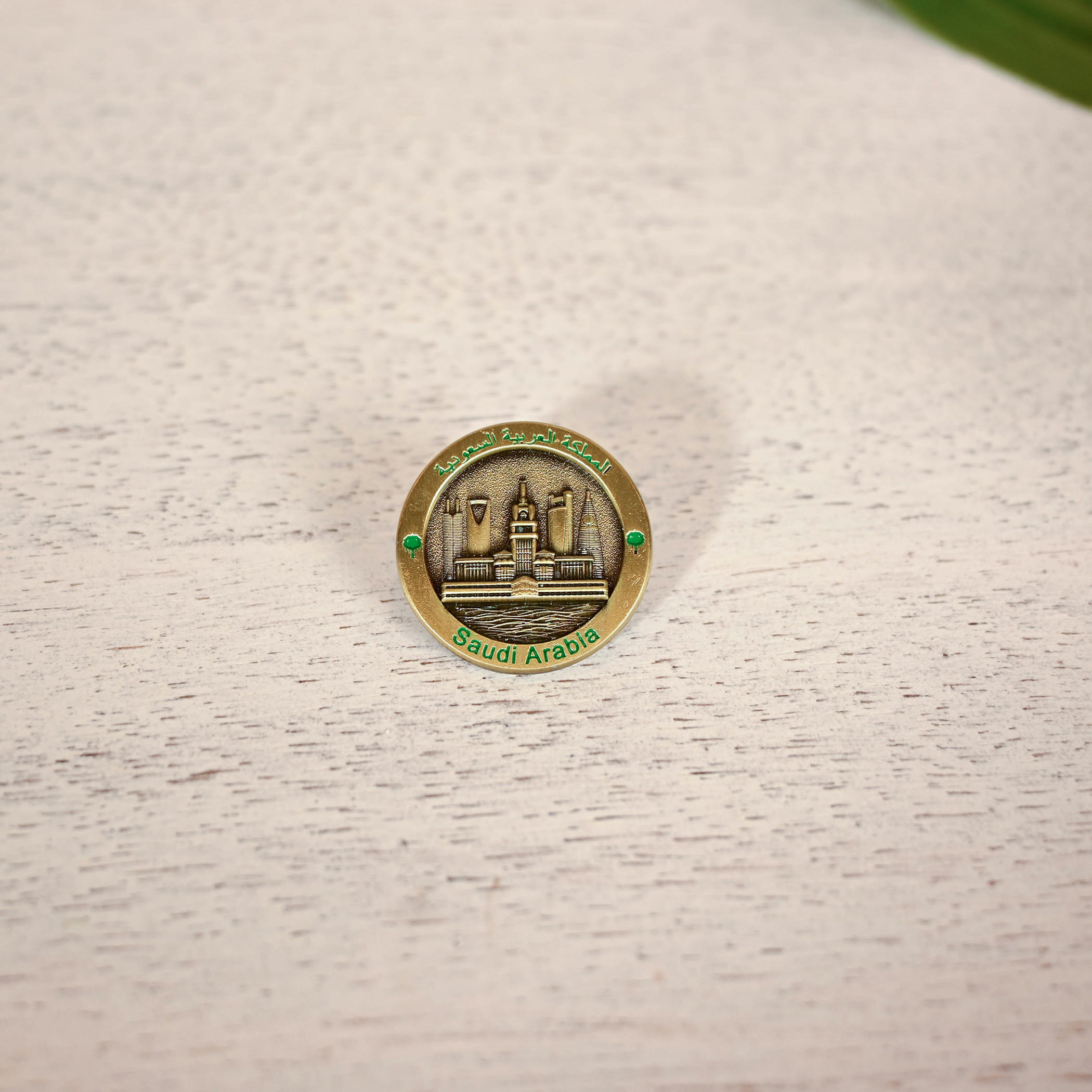 Home Carving Saudi Arabia Embossed Lapel Pin-household-decor-decorativeobjectsandsculptures-image-2