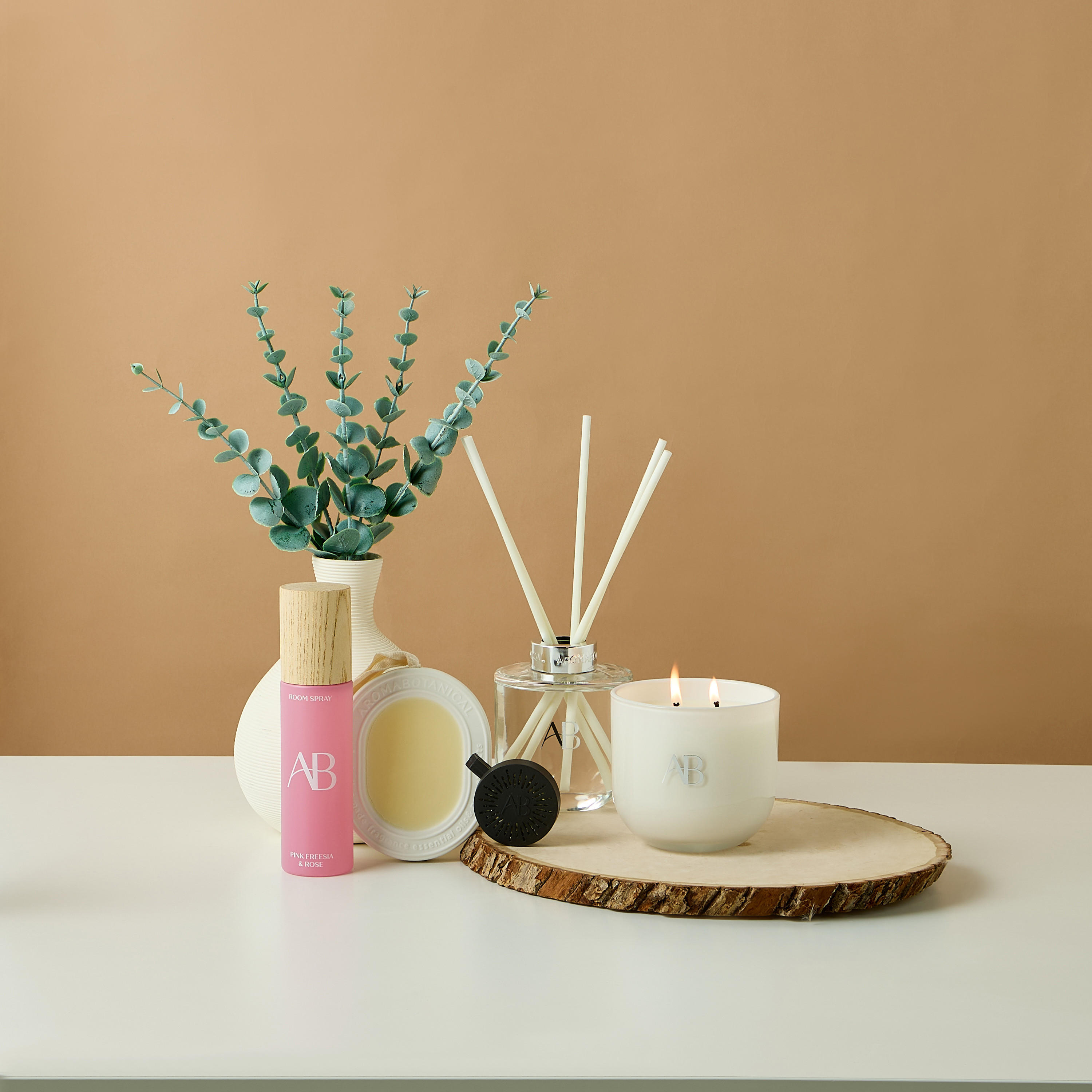 معطر سيارة برائحة زهر العسل الياباني من أرومابوتانيكال-household-homefragrance-carfragrance-image-4