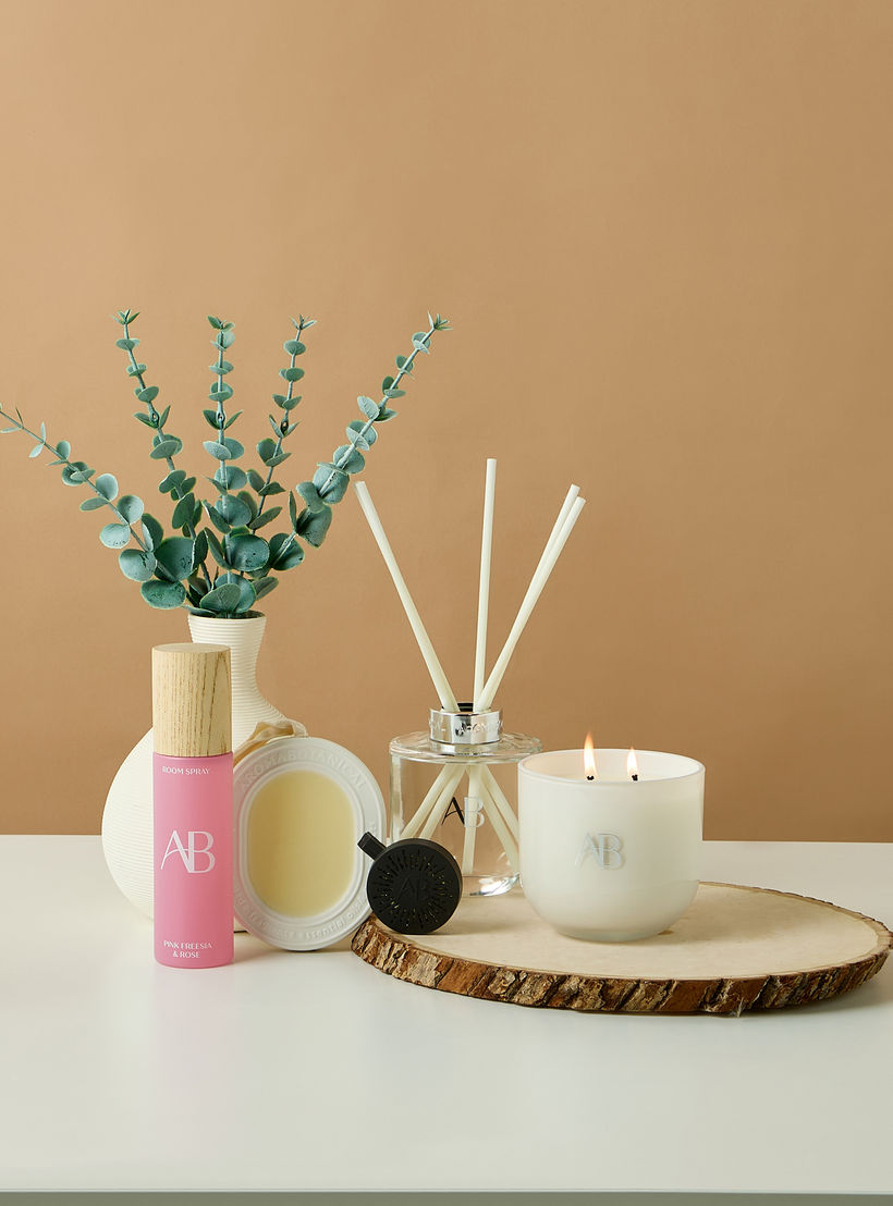معطر سيارة برائحة زهر العسل الياباني من أرومابوتانيكال-household-homefragrance-carfragrance-image-4