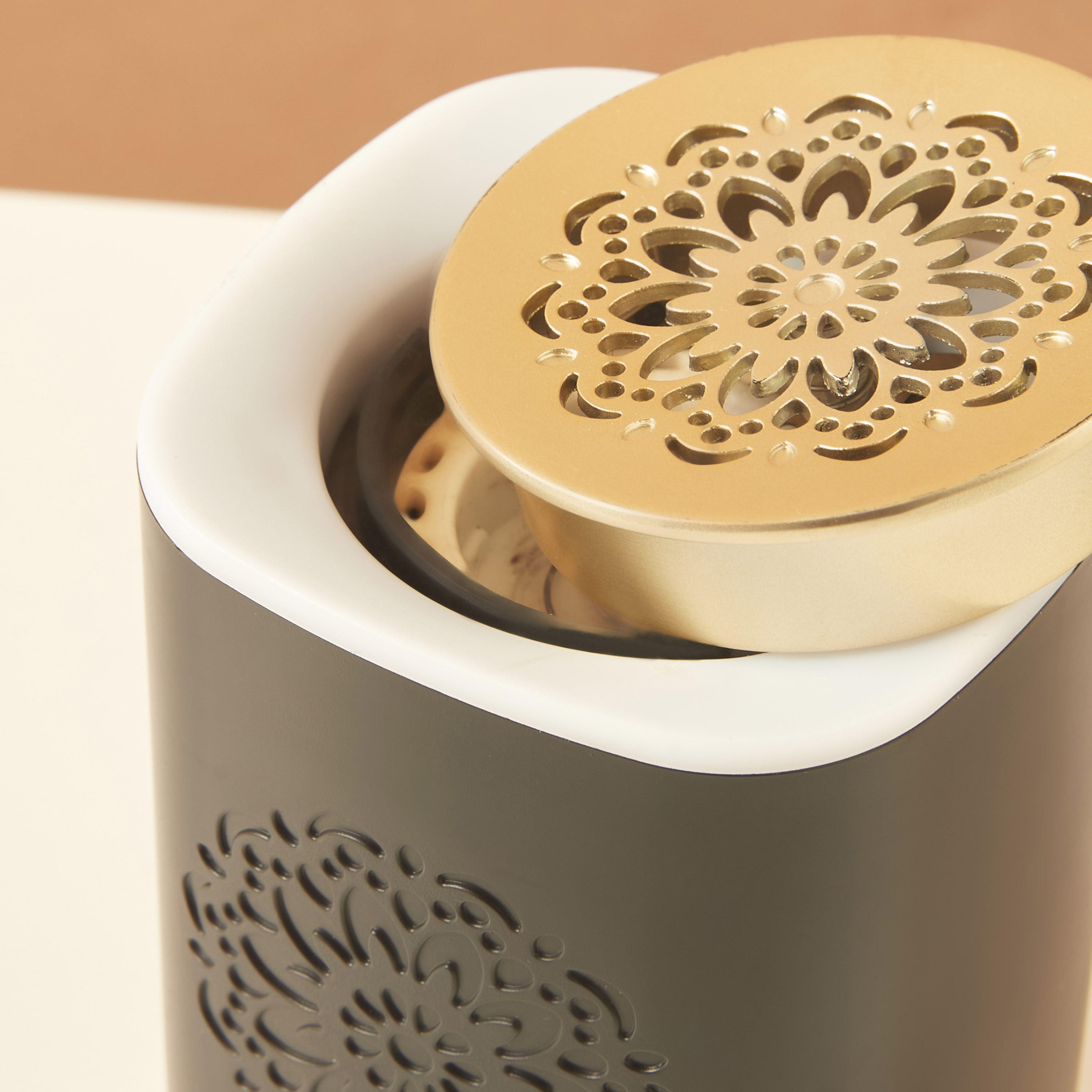 Portable Rechargeable Bakhoor Burner-household-homefragrance-airrevitalisersandhumidifiers-image-4