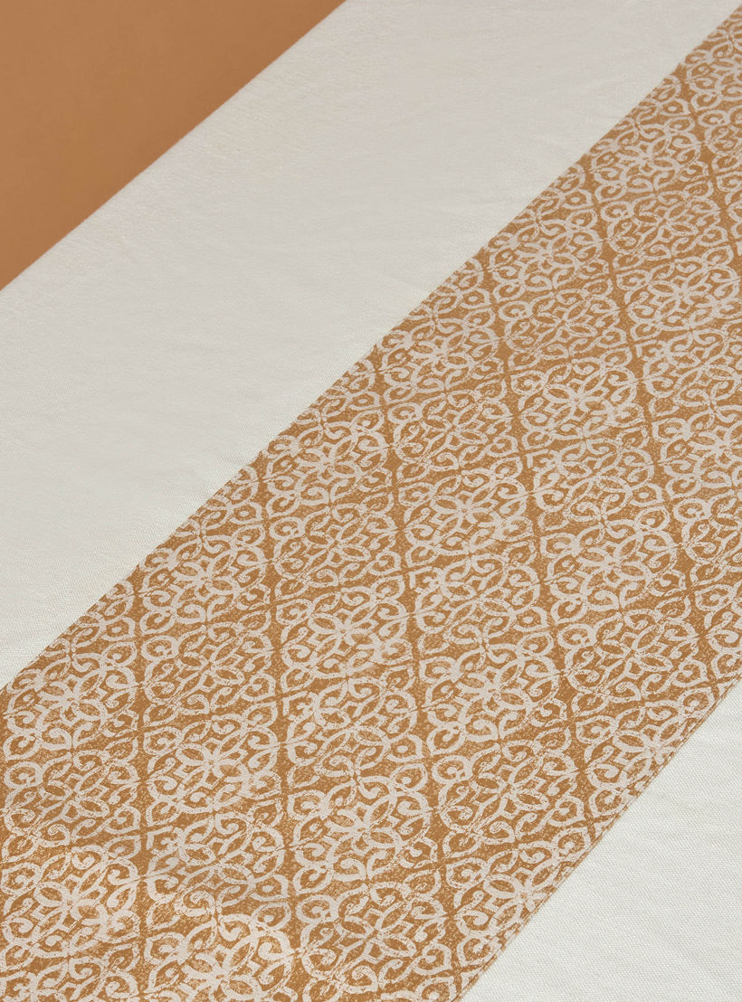 Damask Jacquard Runner - 33x180 cms-household-dining-tablelinen-runnersandtablecovers-image-3