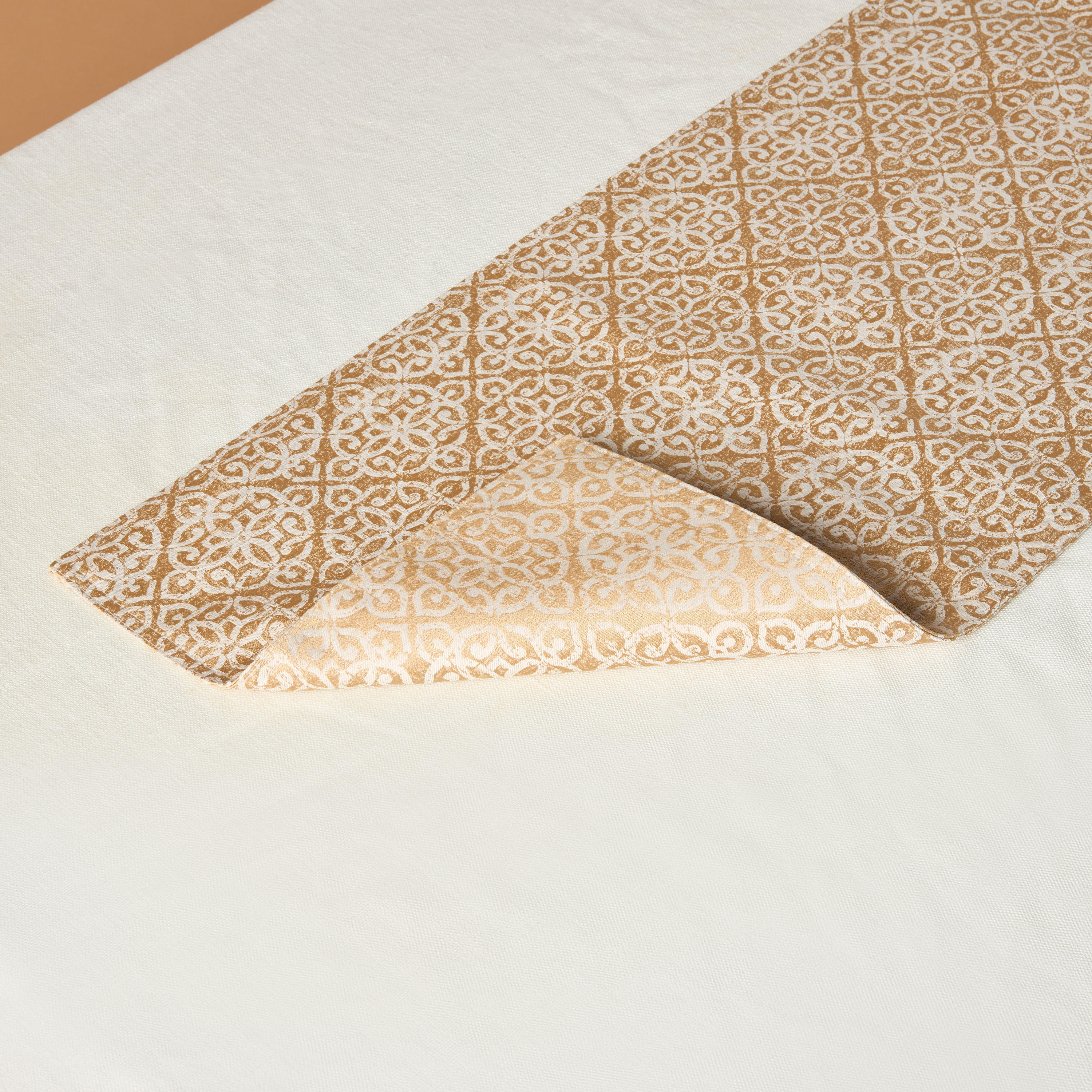Damask Jacquard Runner - 33x180 cms-household-dining-tablelinen-runnersandtablecovers-image-5
