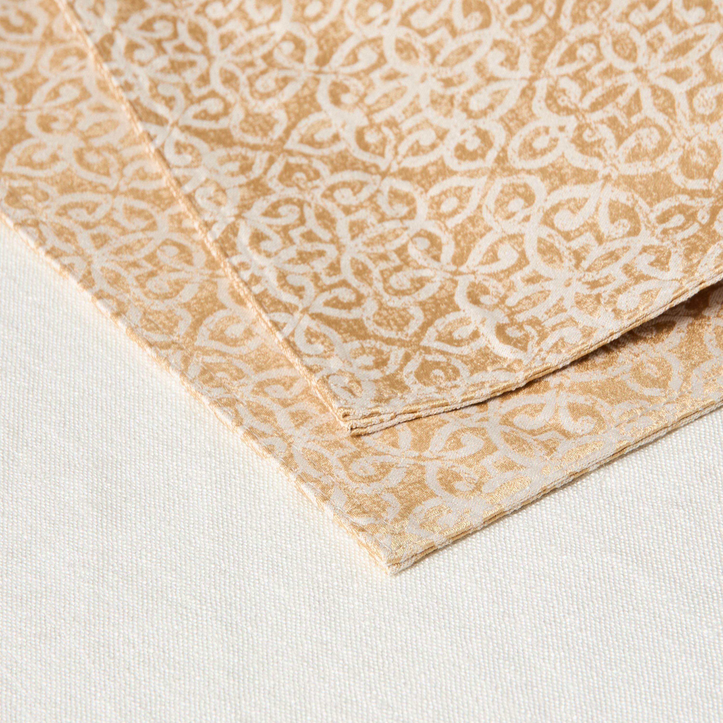 Damask 2-Piece Jacquard Placemat Set - 30x45 cms-household-dining-tablelinen-placemats-image-4