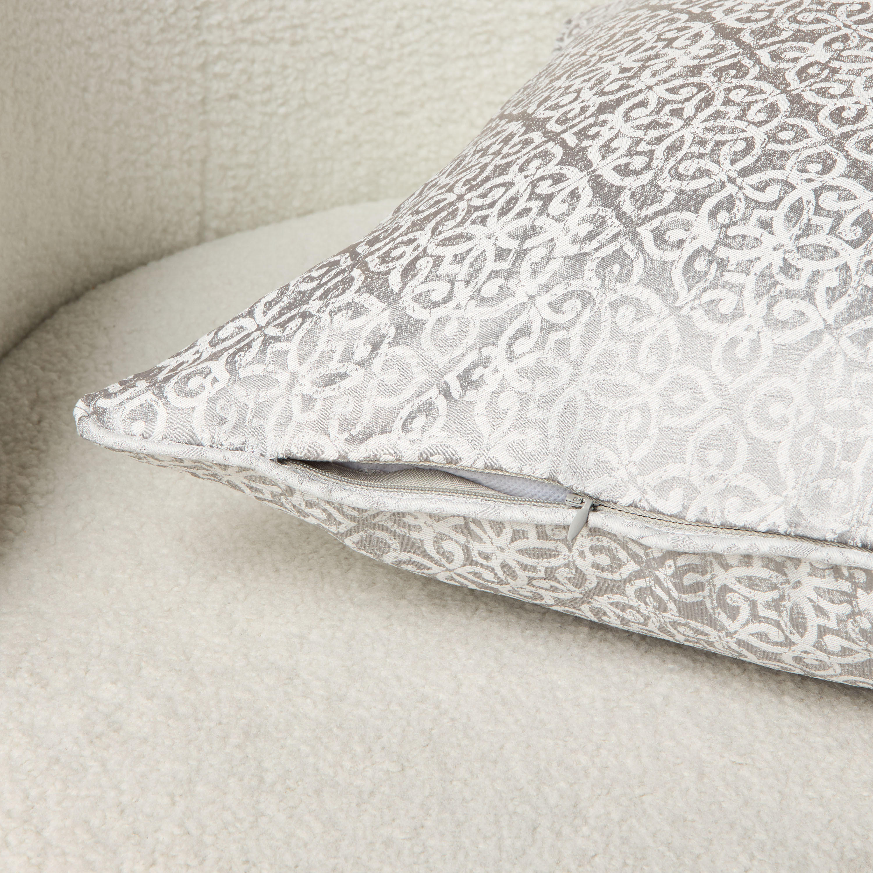Damask Jacquard Cushion Cover - 45x45 cms-household-cushionsandthrows-cushioncovers-image-4