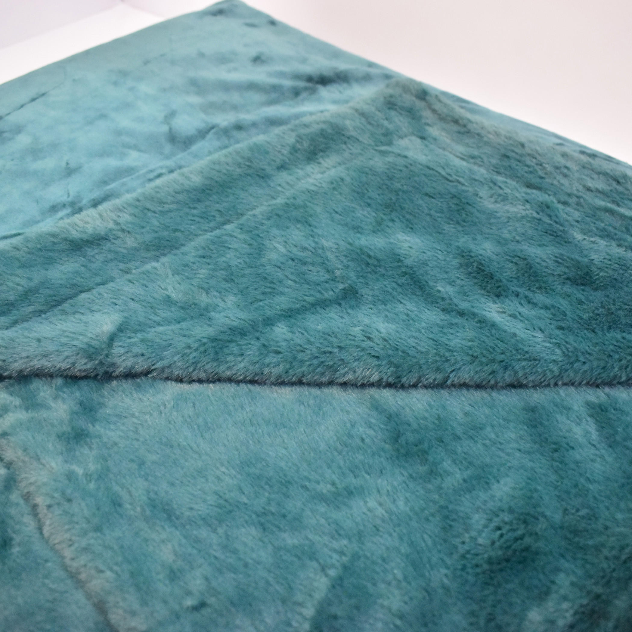 Karleen Decor Solid Rabbit Fur Flannel Double Blanket - 200x220 cm-household-bedding-blankets-image-3