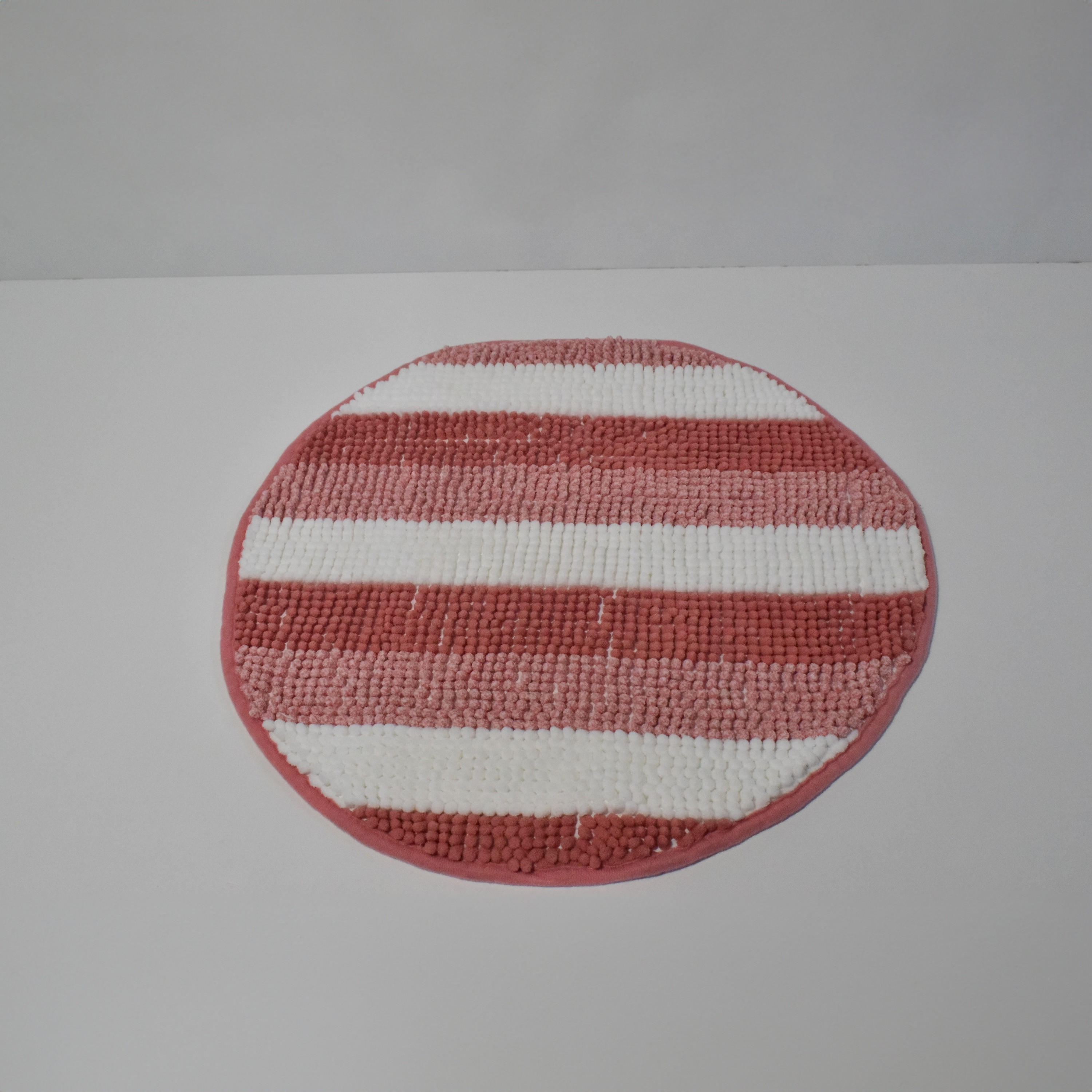 سجادة حمام مستديرة بارزة الملمس من كارلين - 50 سم-household-rugsandcarpets-doormats-image-1