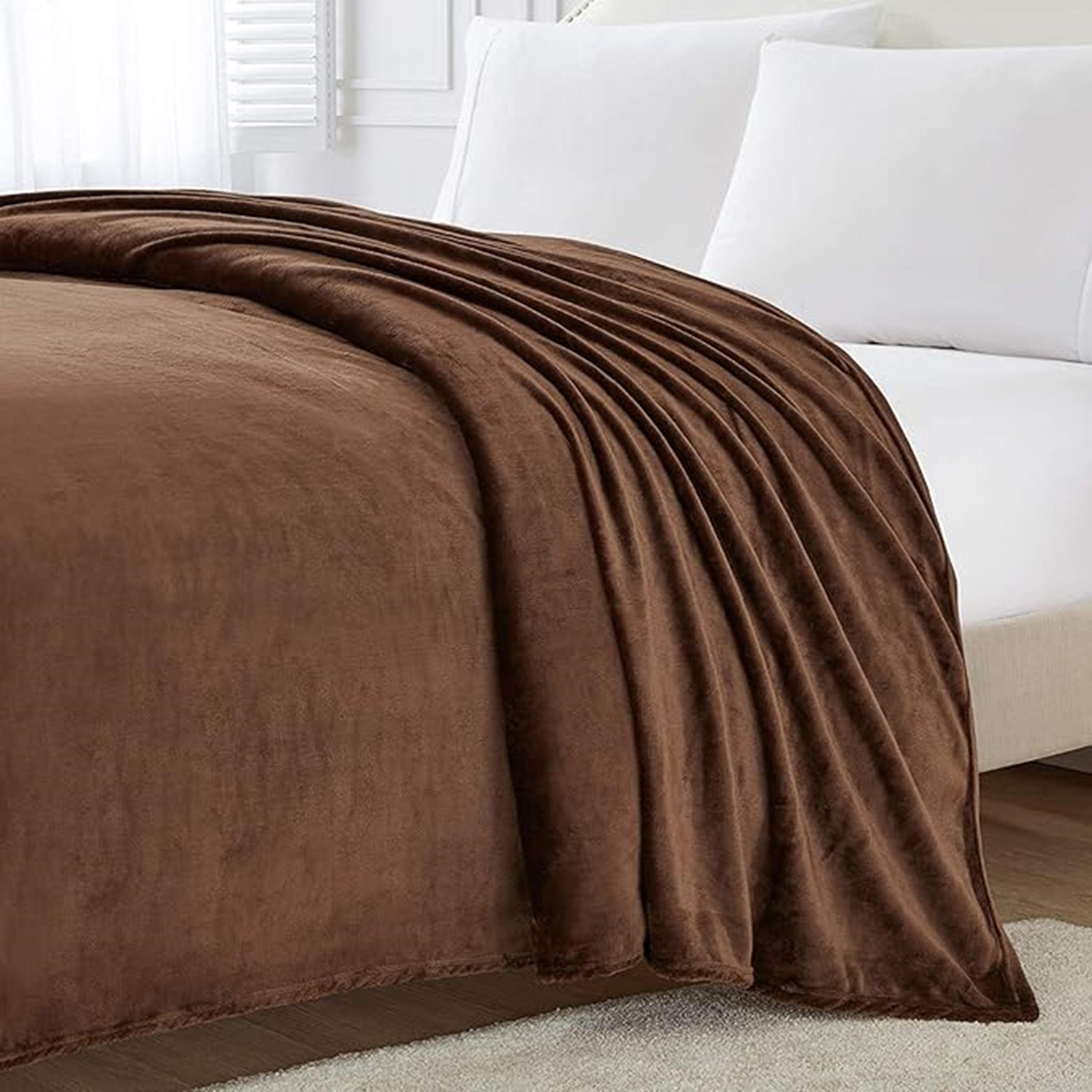 بطانية فلانيل سادة من كارلين ديكور - 220x240 سم-household-bedding-blankets-image-3