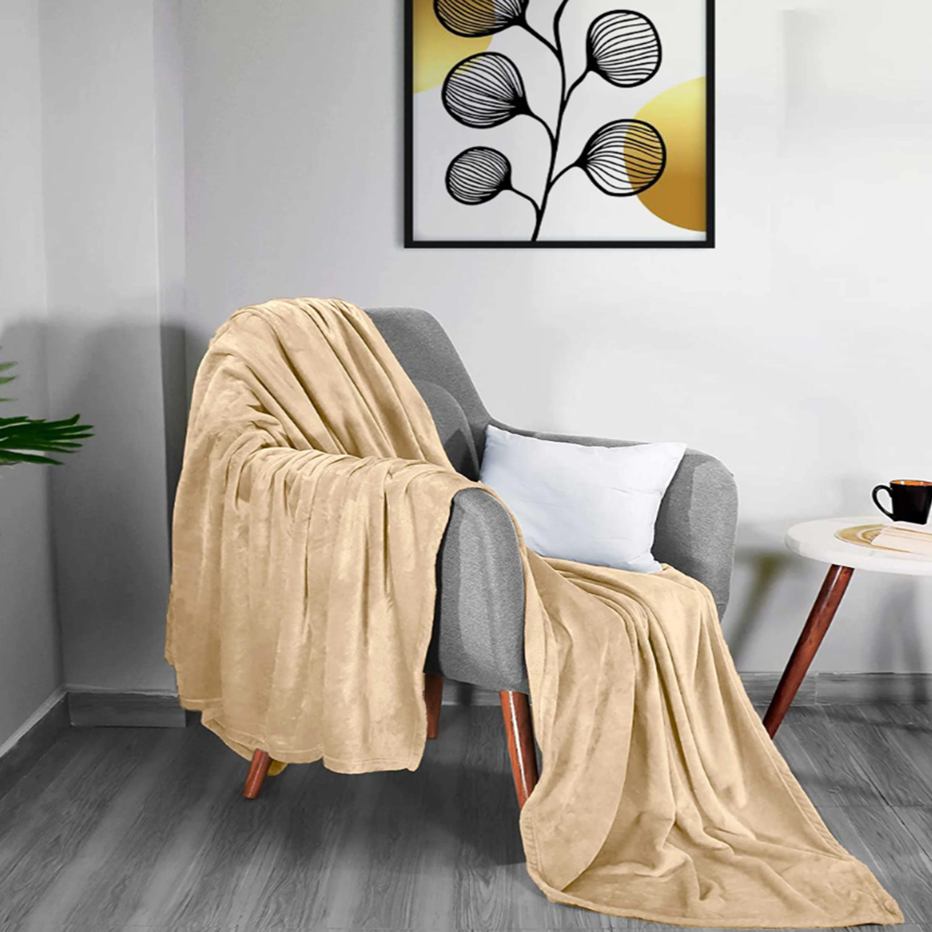 Karleen Decor Silky Soft Flannel Blanket - 200x220 cm-household-bedding-blankets-image-3