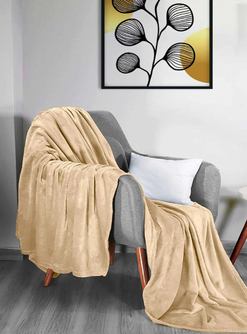 Karleen Decor Silky Soft Flannel Blanket - 200x220 cm-household-bedding-blankets-image-3