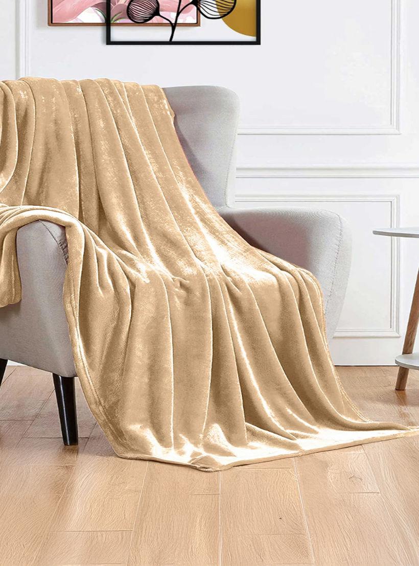 بطانية فلانيل حرير ناعم من كارلين ديكور- 220x240 سم-household-bedding-blankets-image-1