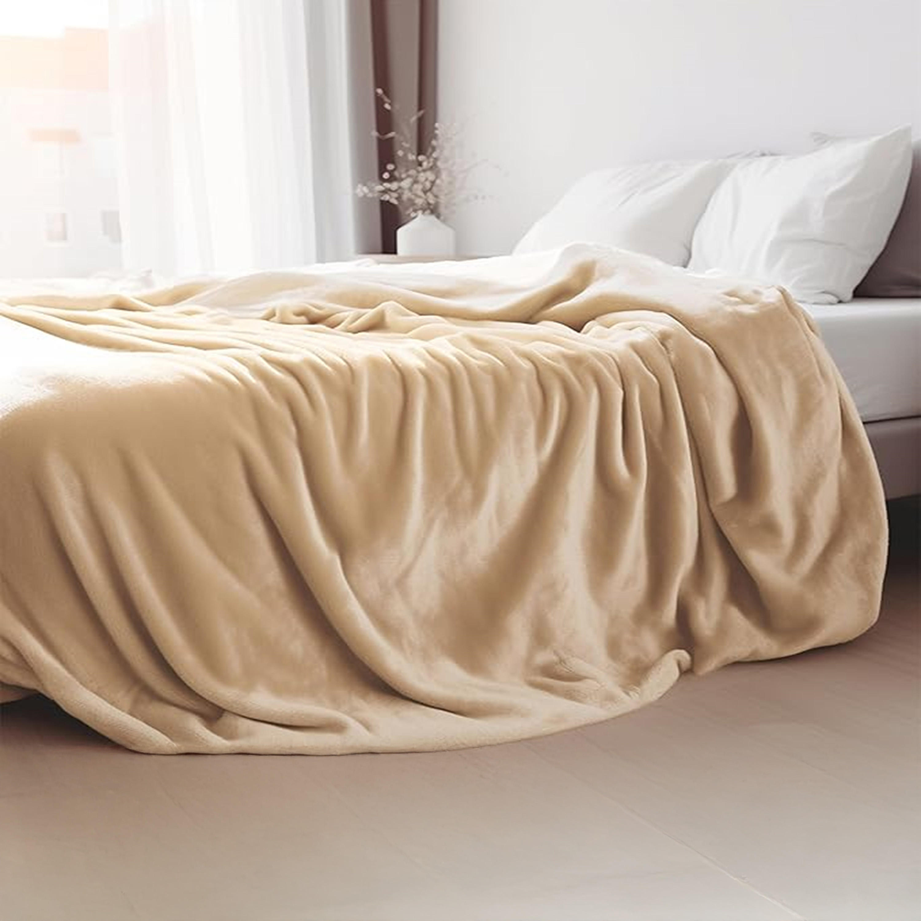 Karleen Decor Silky Soft Flannel Blanket - 220x240 cm-household-bedding-blankets-image-4