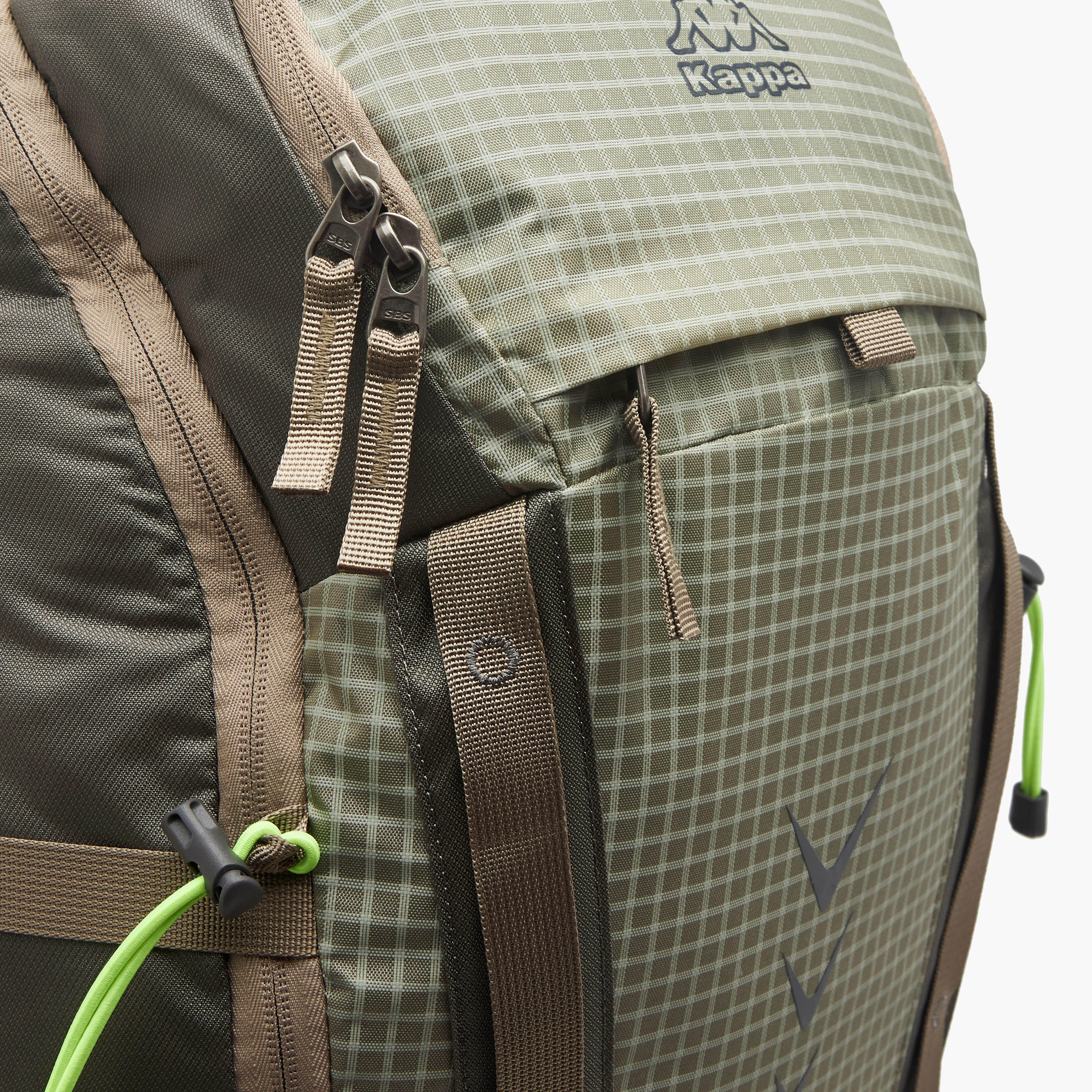 شنطة ظهر بطبعات شعار وسحاب إغلاق وحزام قابل للتعديل من كابا - 34×54×16 سم-men-bags-image-5