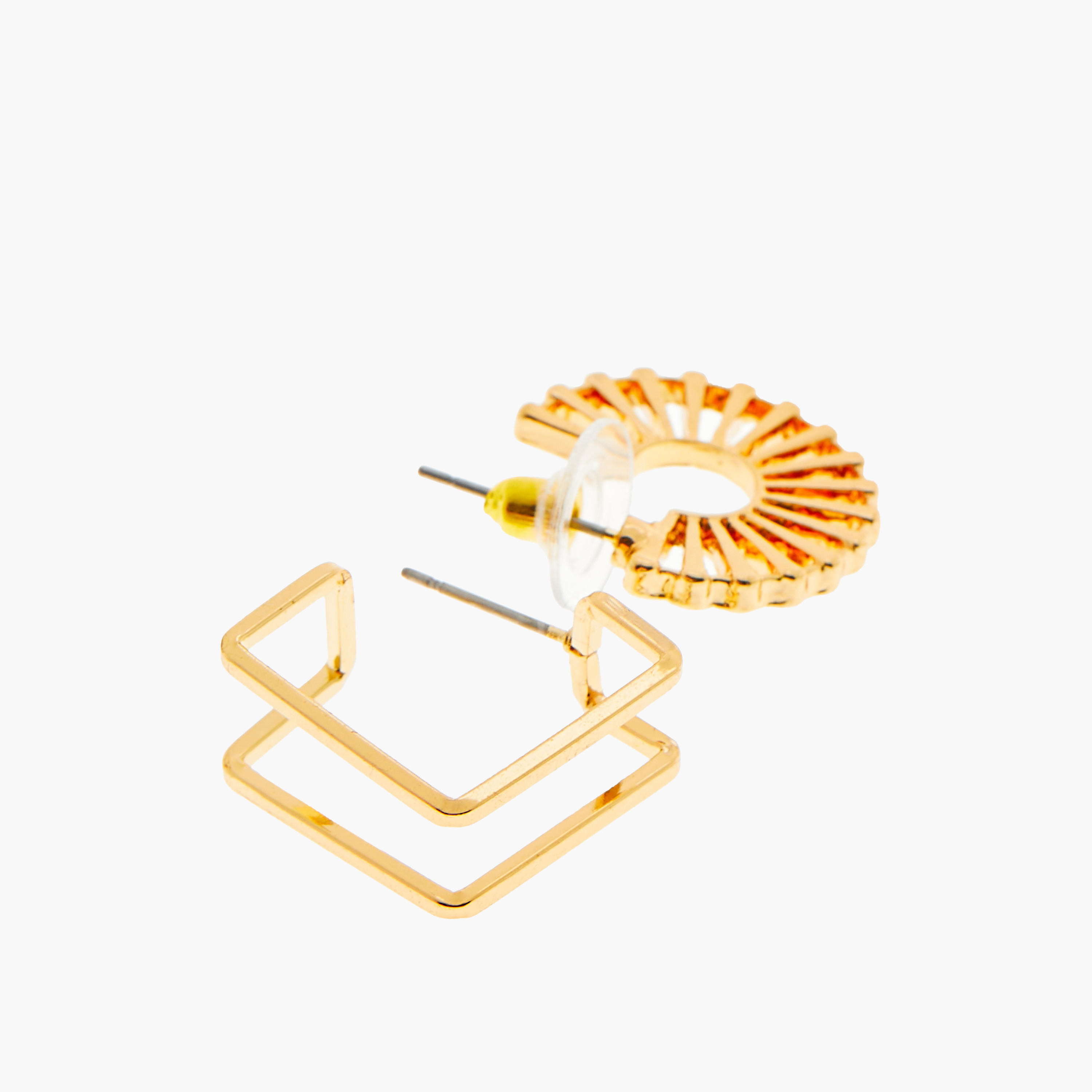 حلقان طوق متنوعة بمكبس إغلاق خلفي - طقم من 3-women-watchesandjewellery-jewellery-earrings-image-6