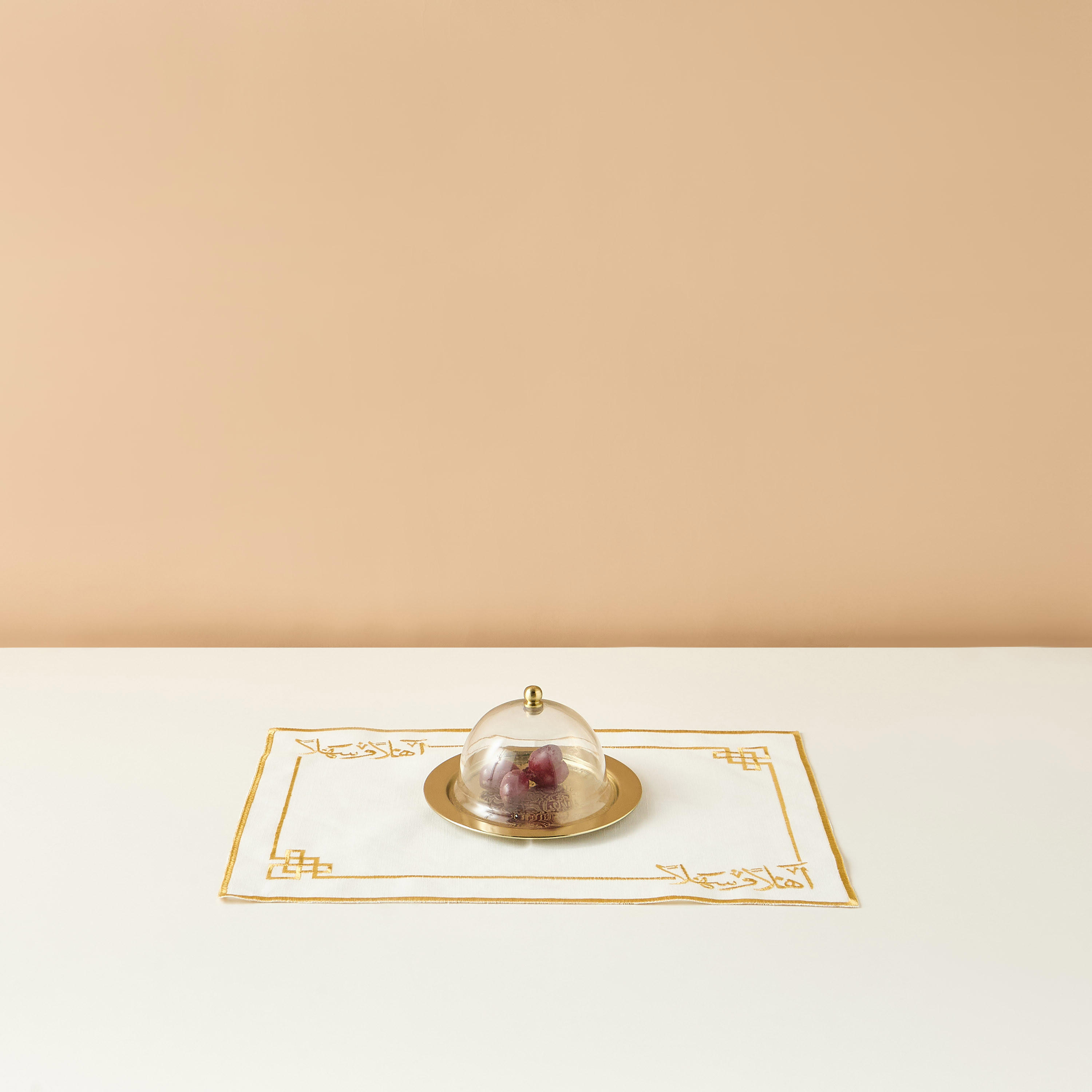 Farah Calligraphy Embroidered 4-Piece Placemat Set - 45x30 cms-household-dining-tablelinen-napkinsandaccessories-image-2