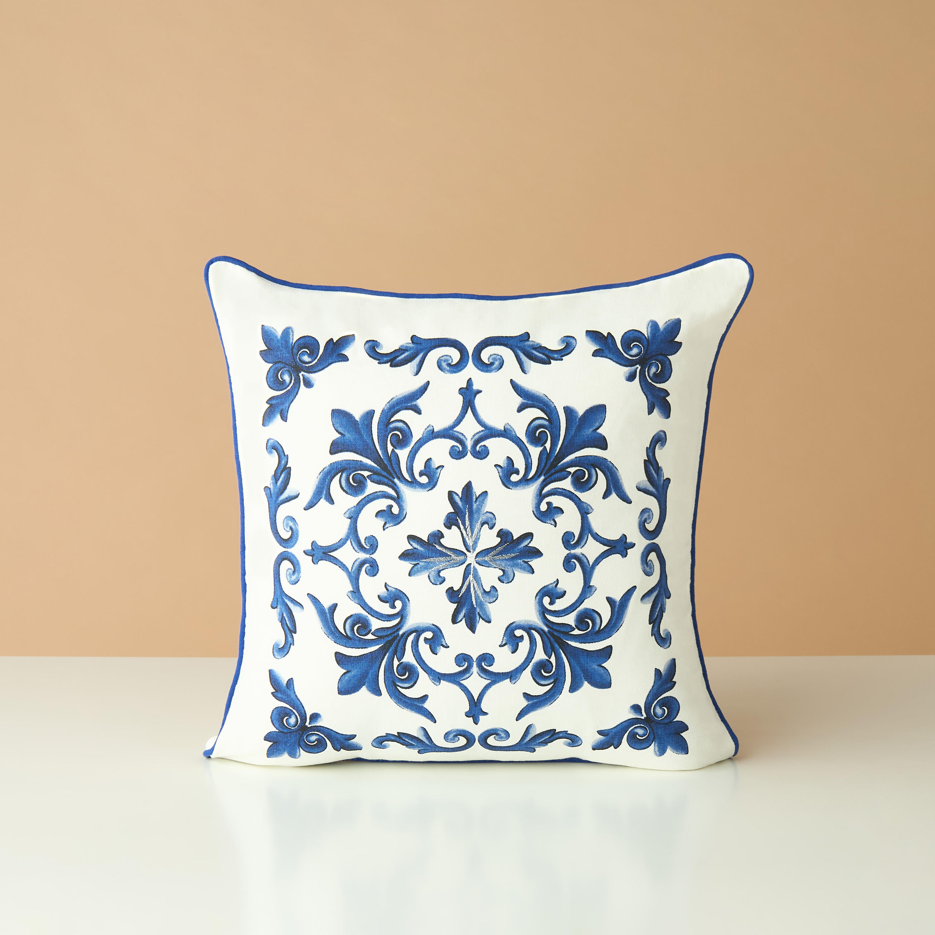 Gia Como Printed Filled Cushion - 50x50 cms-household-cushionsandthrows-filledcushions-decorativecushions-image-1