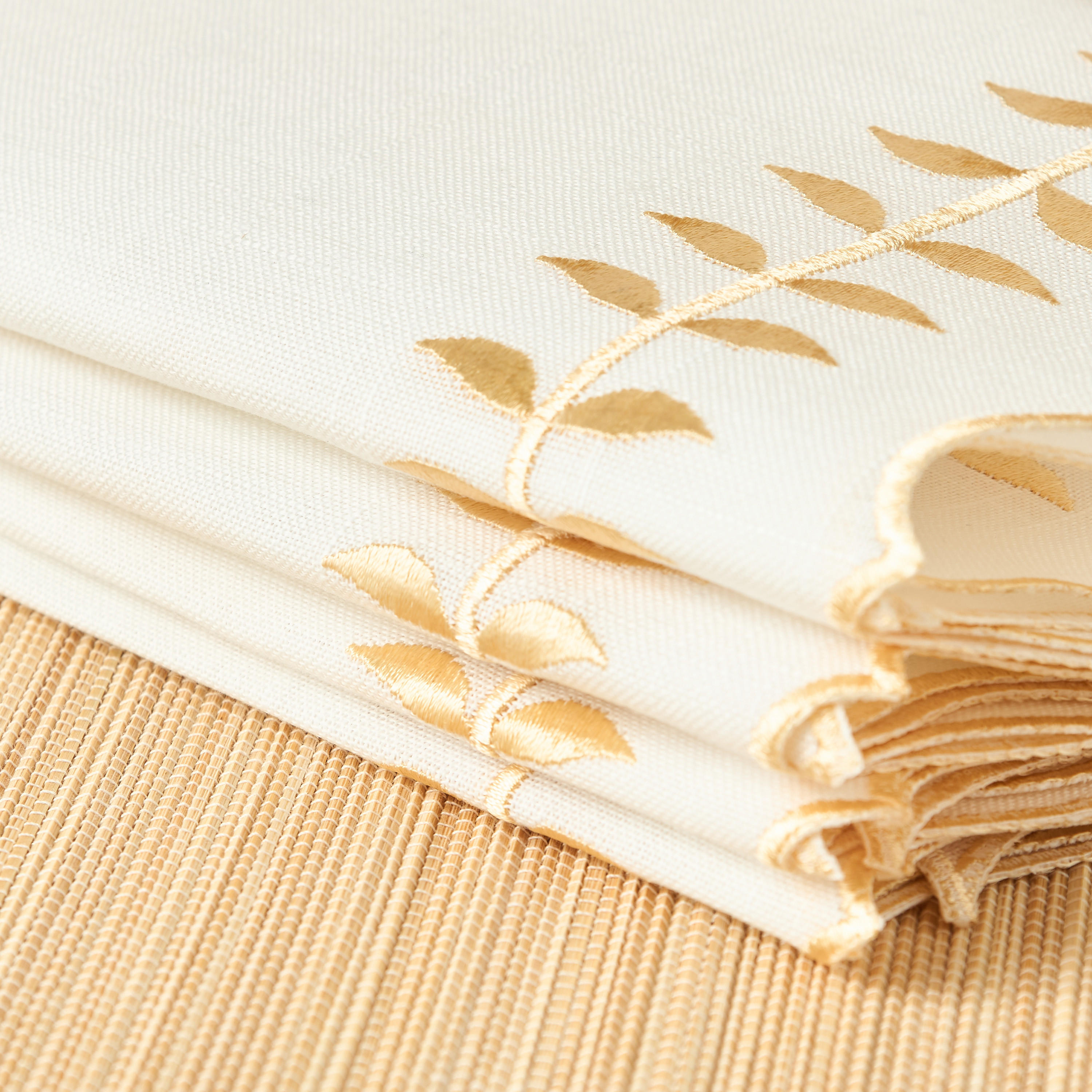Leaf Embroidered 4-Piece Napkin Set - 45x45 cms-household-dining-tablelinen-napkinsandaccessories-image-4